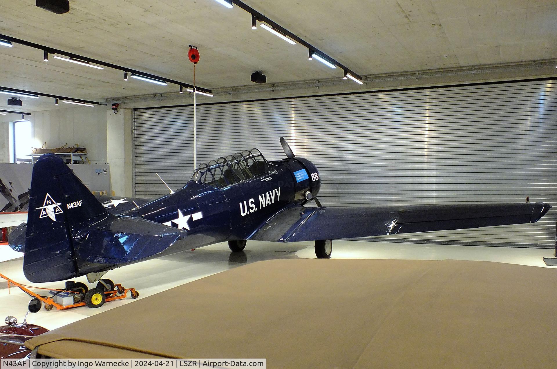 N43AF, 1943 North American SNJ-5 Texan C/N 43667, North American SNJ-5 Texan at the FFA-Museum, Altenrhein
