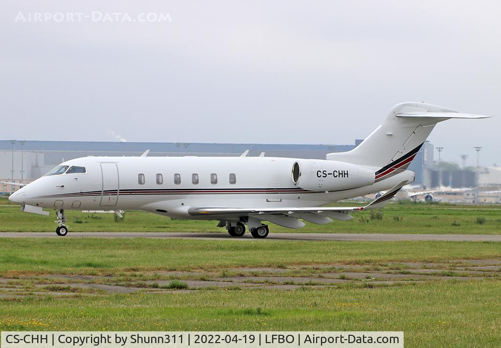 CS-CHH, 2018 Bombardier Challenger 350 (BD-100-1A10) C/N 10727, Taxiing holding point rwy 32R for departure...