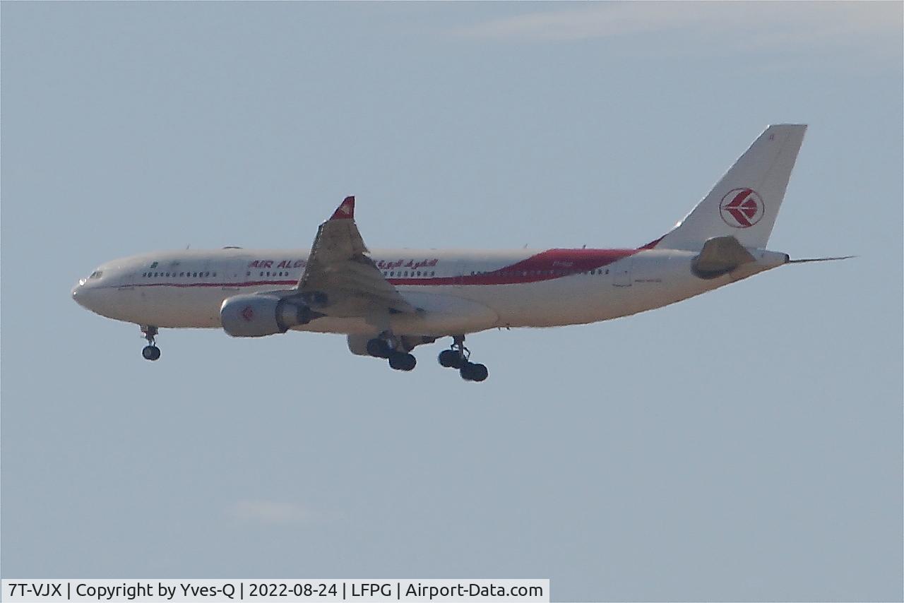 7T-VJX, 2005 Airbus A330-202 C/N 650, Airbus A330-202, On final rwy 08R, Roissy Charles De Gaulle airport (LFPG-CDG)