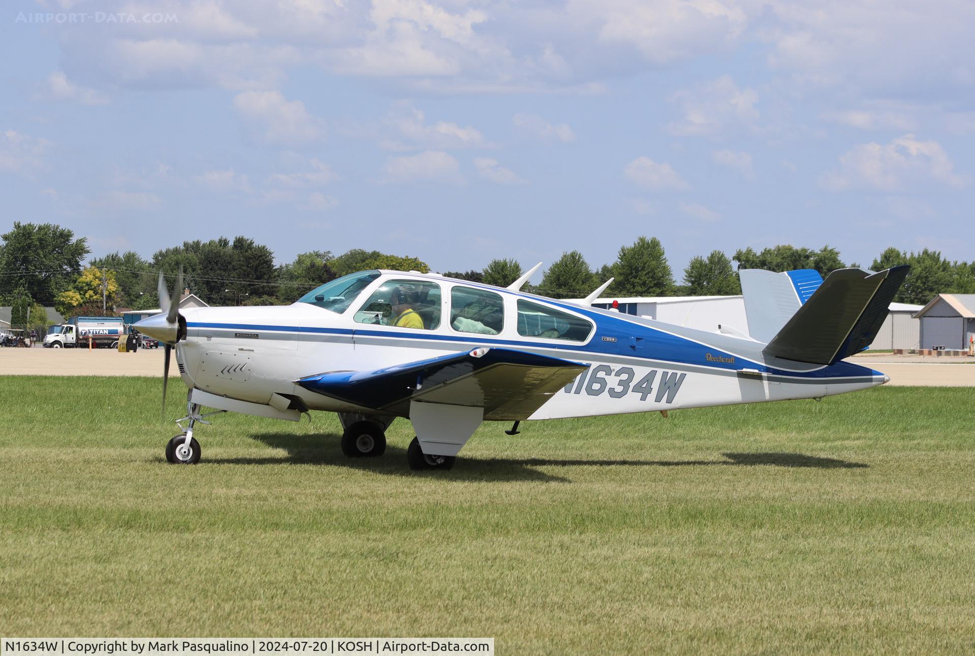 N1634W, 1972 Beech V35B Bonanza C/N D-9378, Beech V35B