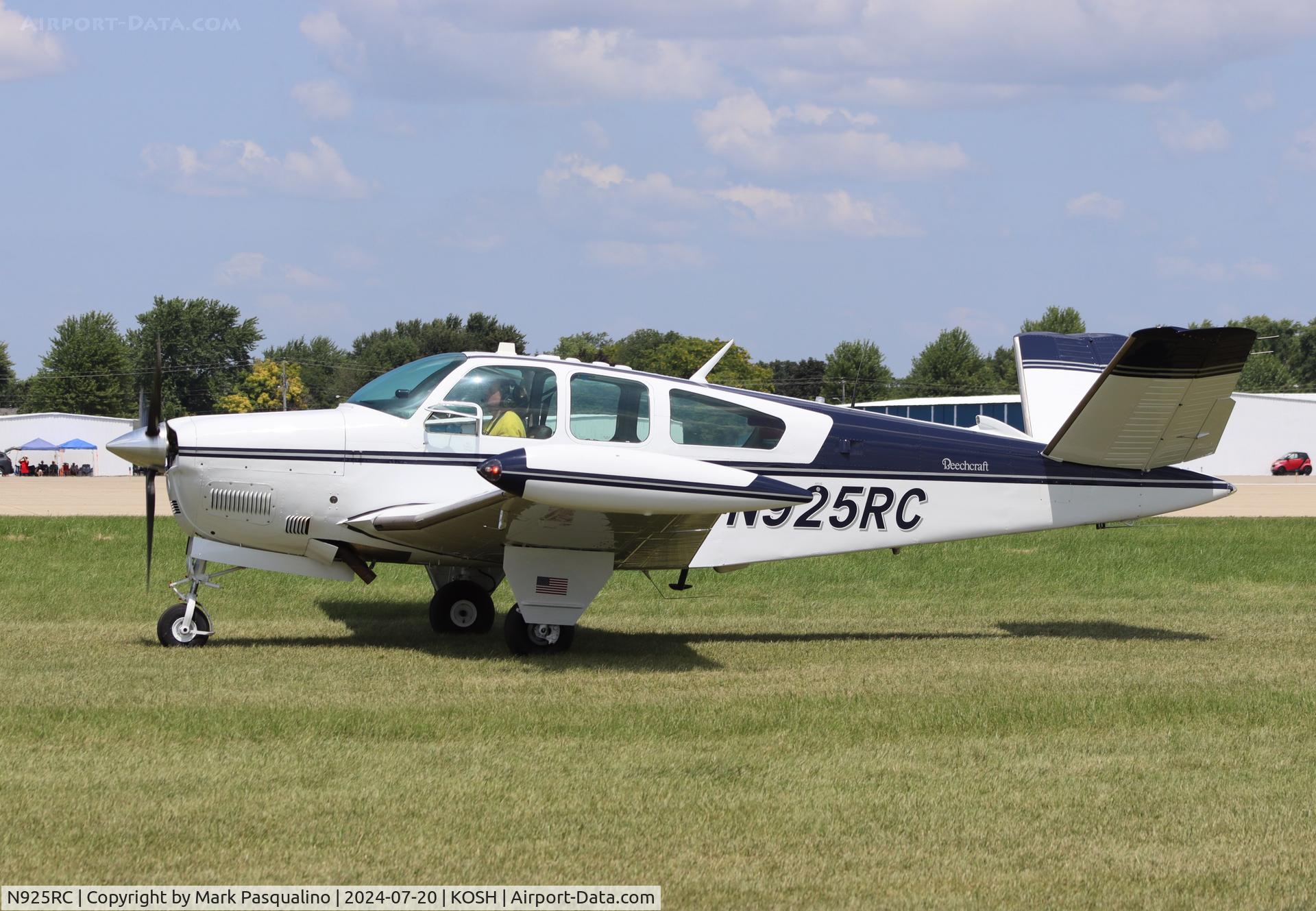 N925RC, 1969 Beech V35A Bonanza C/N D-9001, Beech V35A
