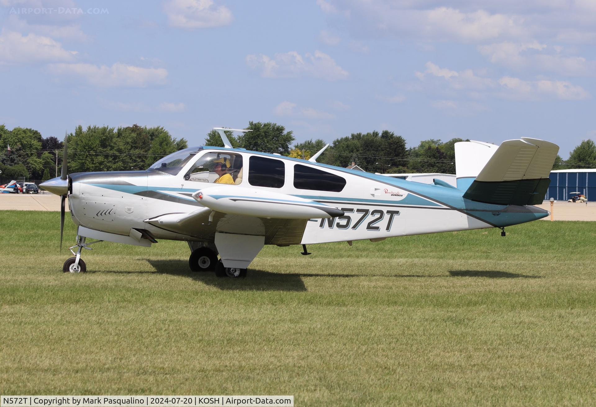 N572T, 1964 Beech S35 Bonanza C/N D-7400, Beech S35