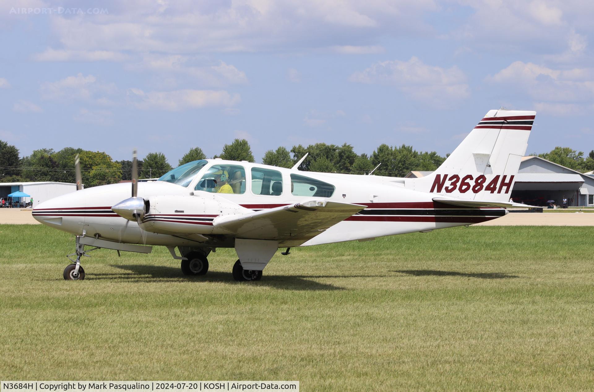 N3684H, 1981 Beech E-55 Baron C/N TE-1180, Beech E55