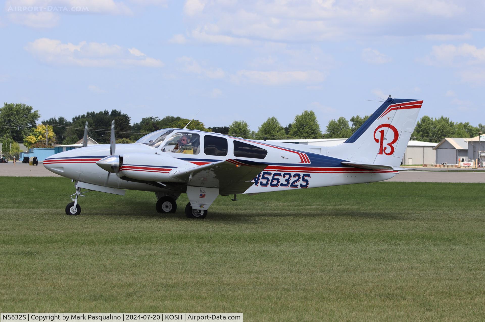 N5632S, 1966 Beech C55 Baron (95-C55) C/N TE-161, Beech C55