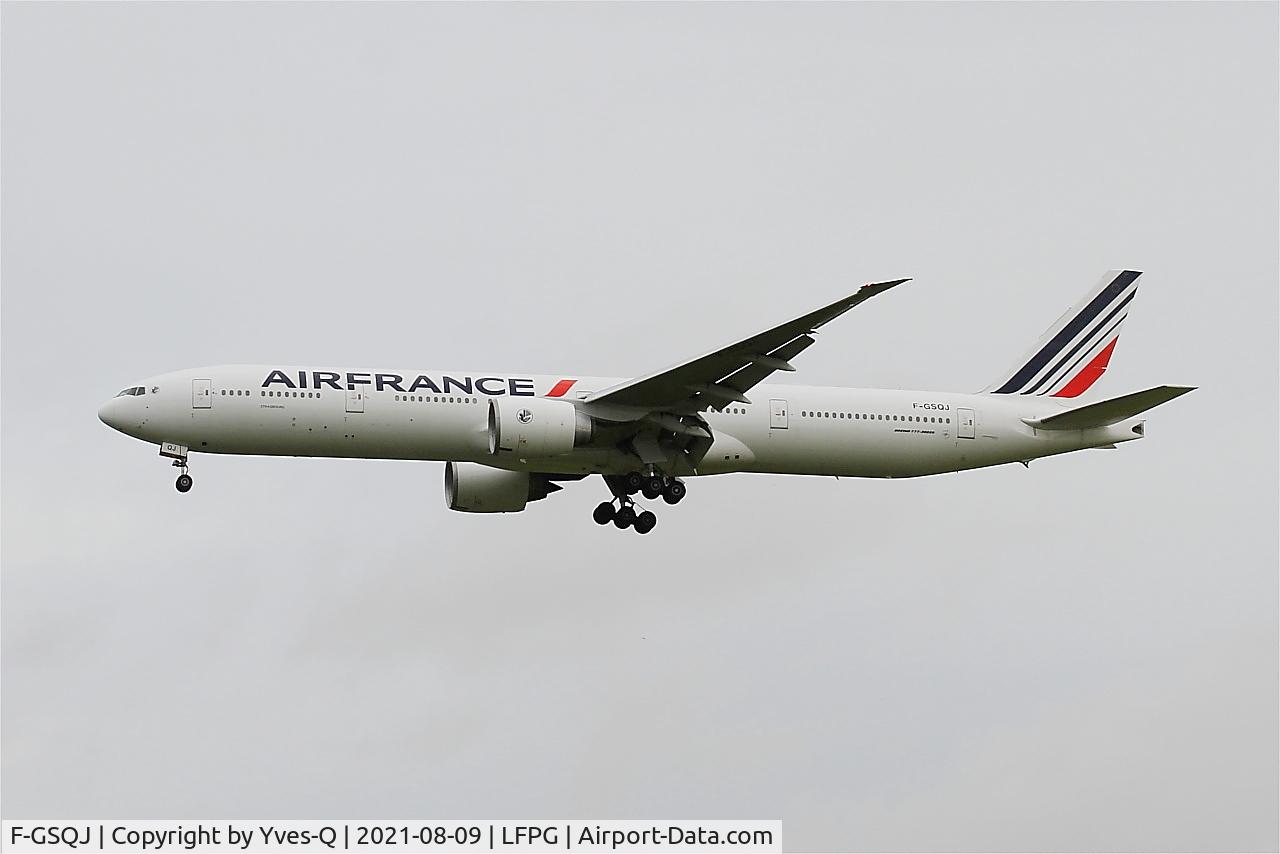 F-GSQJ, 2005 Boeing 777-328/ER C/N 32852, Boeing 777-328ER, On final rwy 26L, Roissy Charles De Gaulle airport (LFPG-CDG)
