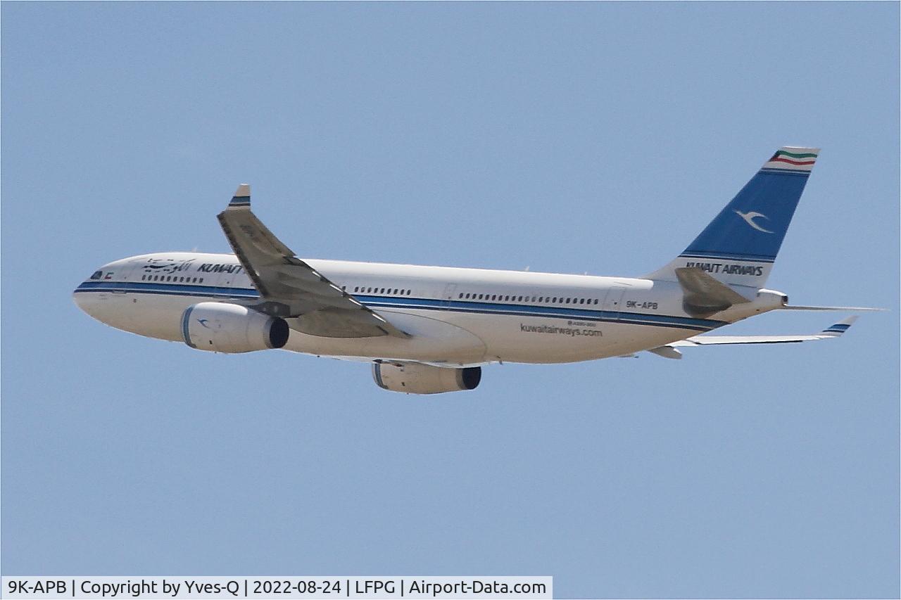 9K-APB, 2015 Airbus A330-243 C/N 1643, Airbus A330-243, Climbing rwy 08L, Roissy Charles De Gaulle airport (LFPG-CDG)