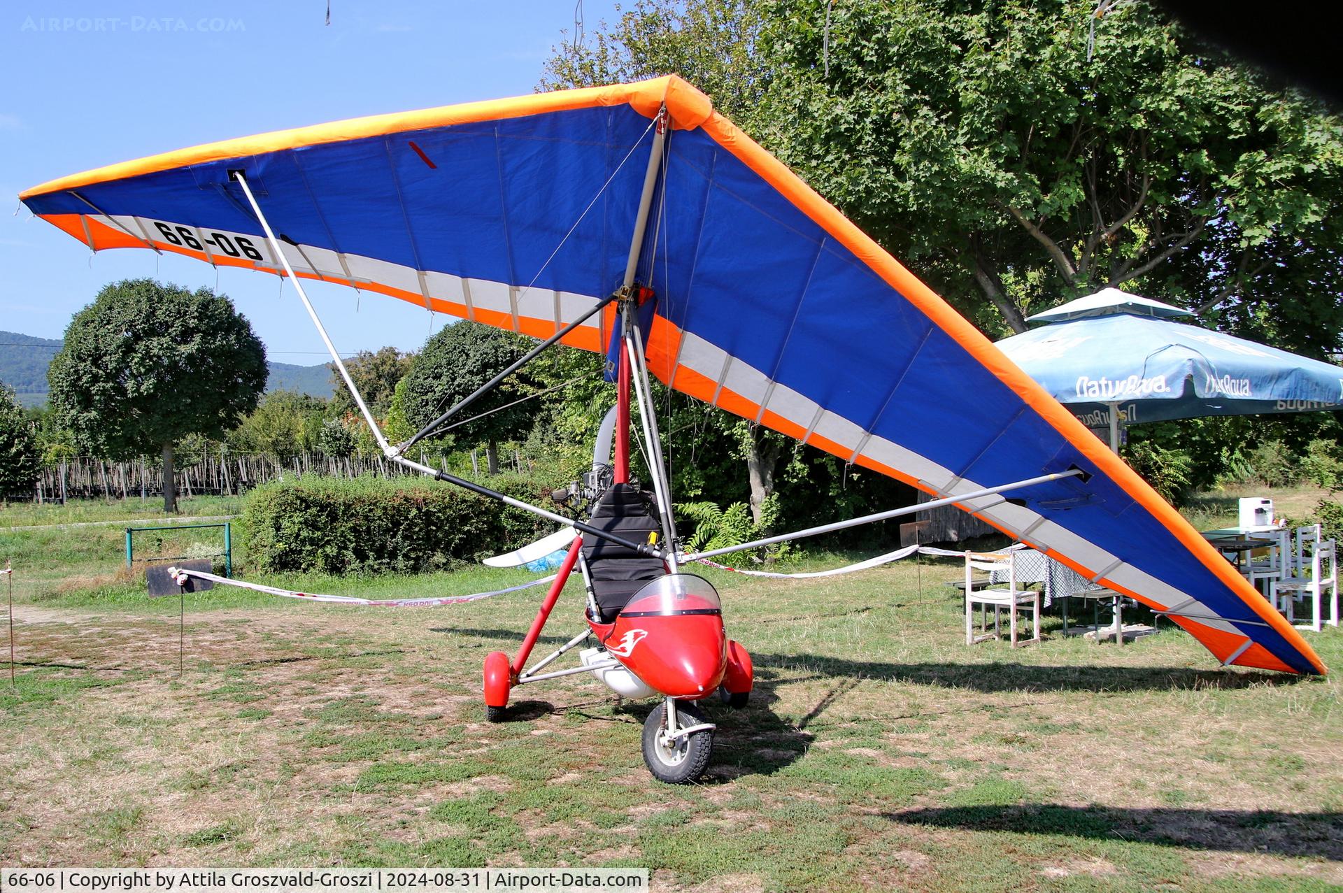 66-06, 1994 Halley Apollo CXMD/Racer GT C/N 040700/020594, Dunabogdány, Aeroglobus Airport, Hungary