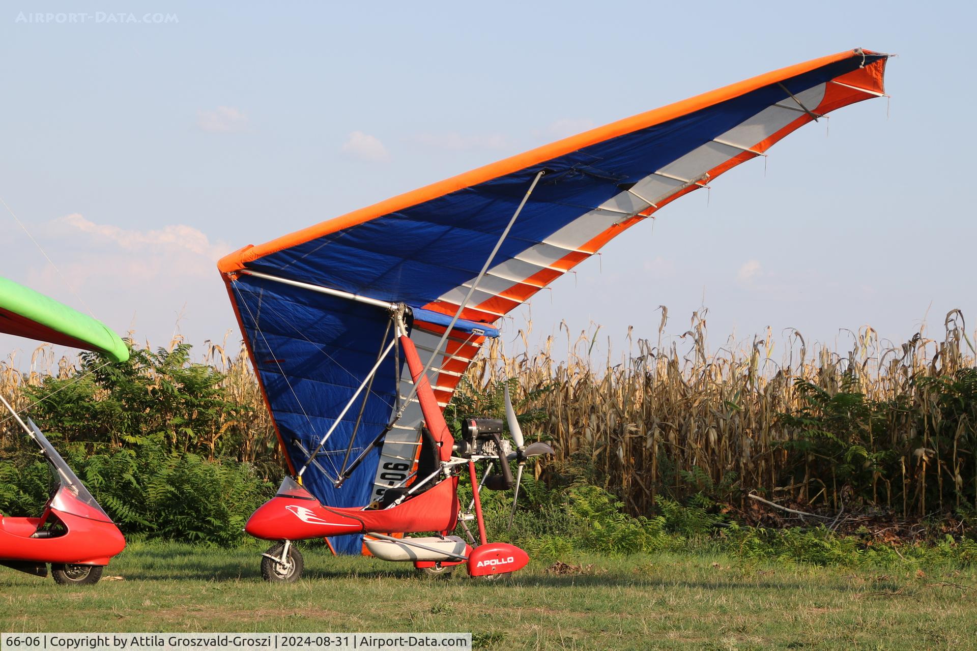 66-06, 1994 Halley Apollo CXMD/Racer GT C/N 040700/020594, Dunabogdány, Aeroglobus Airport, Hungary
