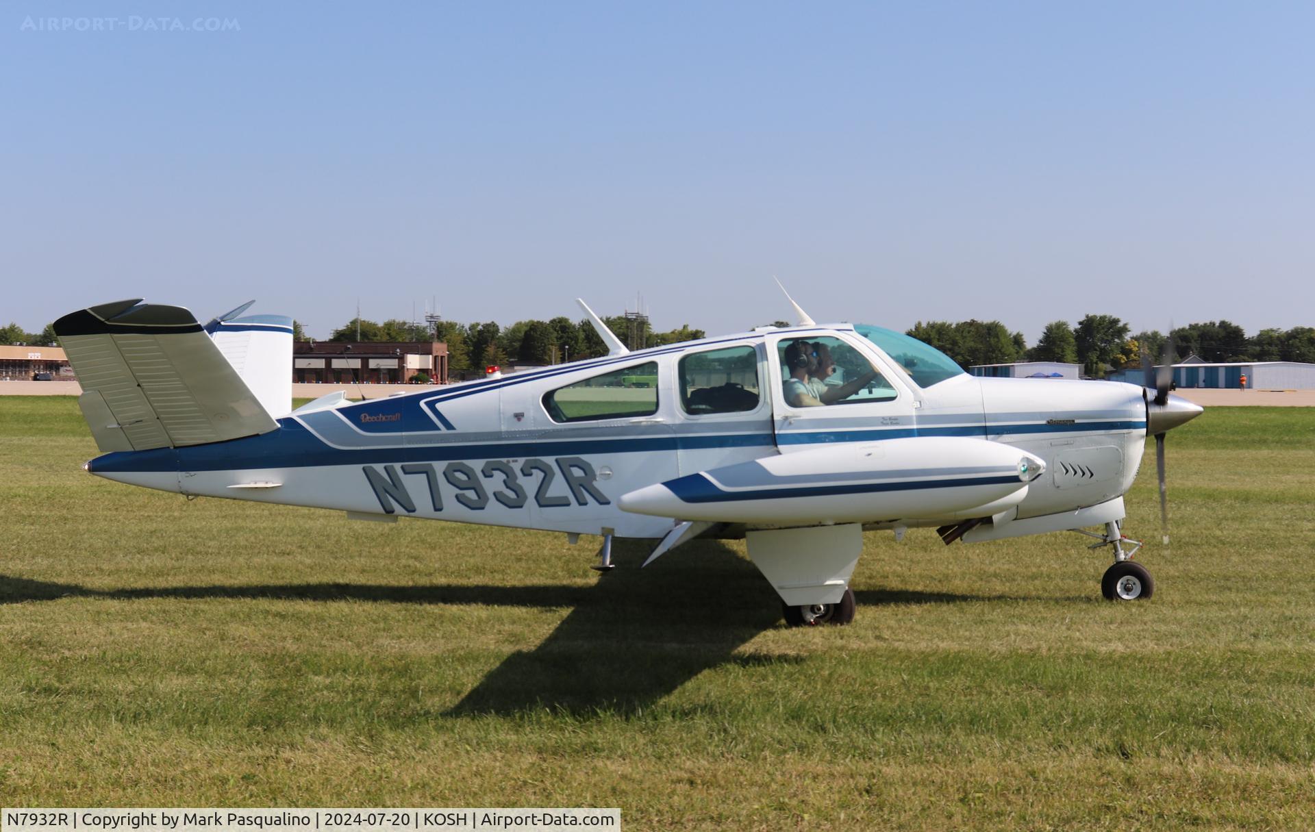 N7932R, 1969 Beech V35A Bonanza C/N D-8954, Beech V35A