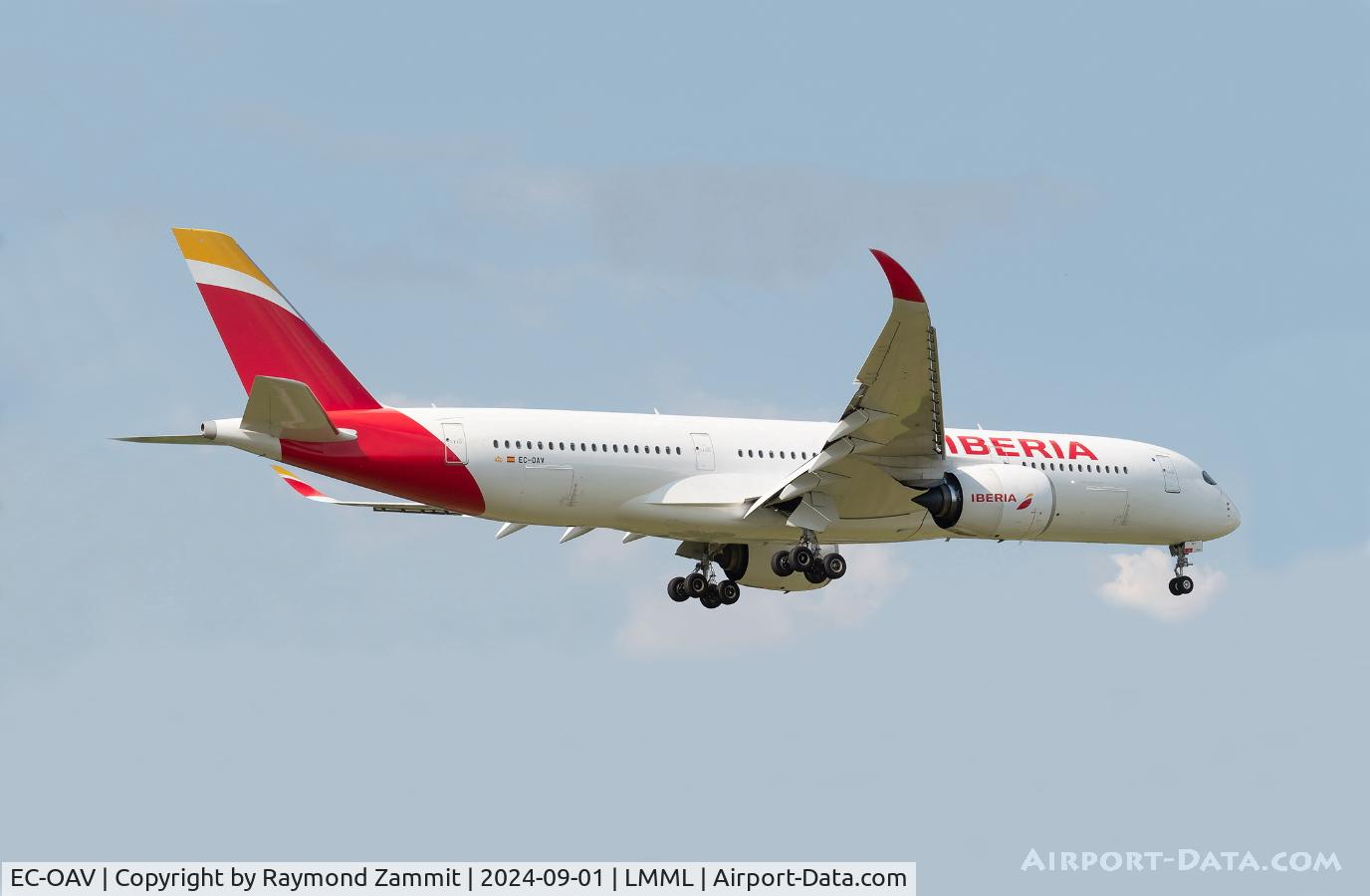 EC-OAV, 2016 Airbus A350-941 C/N 098, A350 EC-OAV Iberia