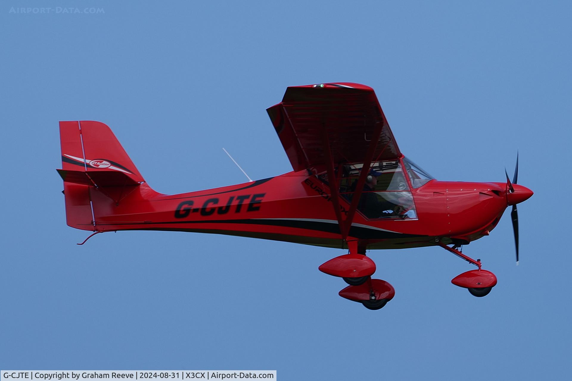 G-CJTE, 2017 Aeropro Eurofox 3K C/N 50917, Landing at Northrepps.