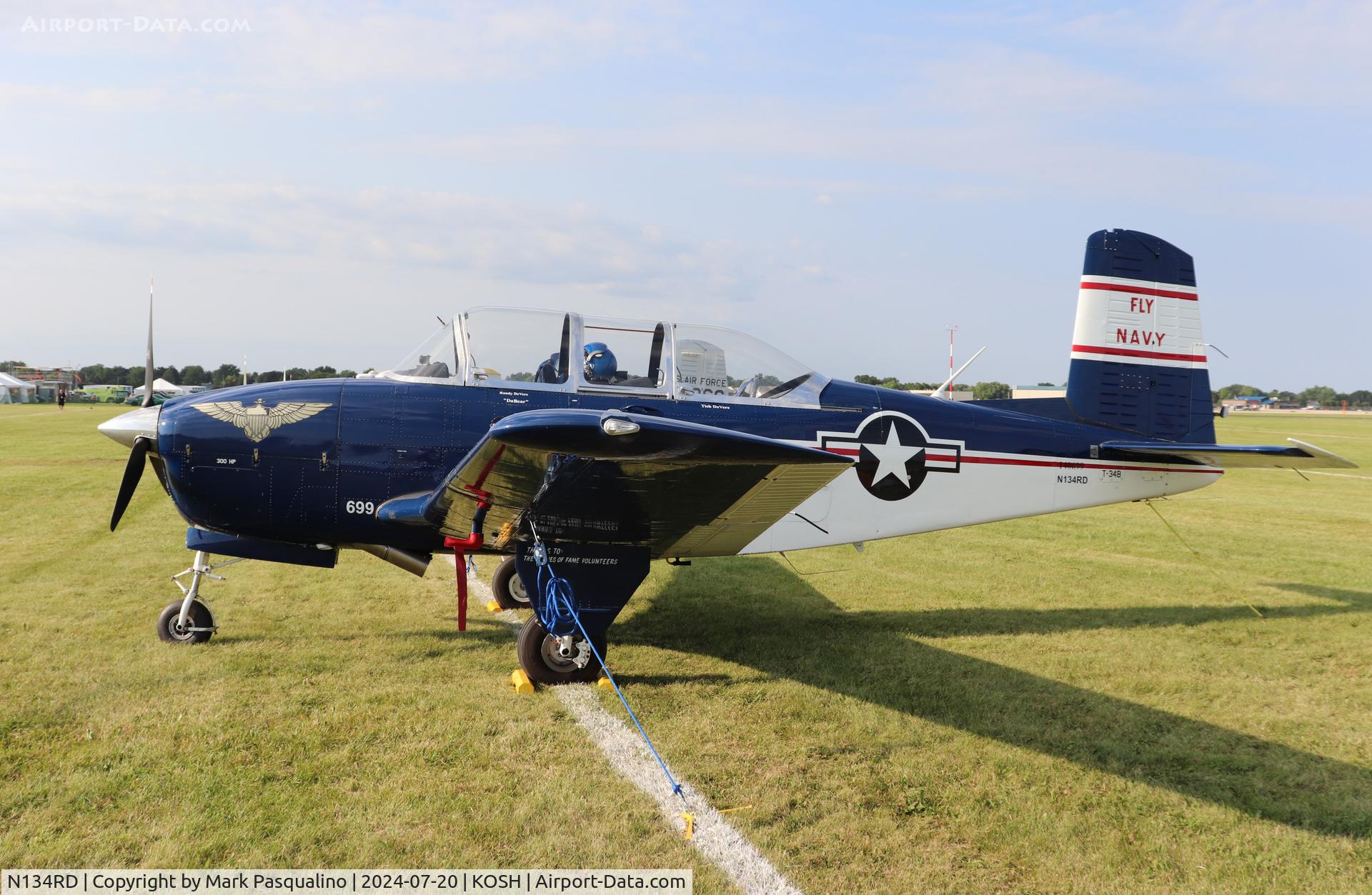 N134RD, 1955 Beech T-34B C/N BG-33, Beech T-34B