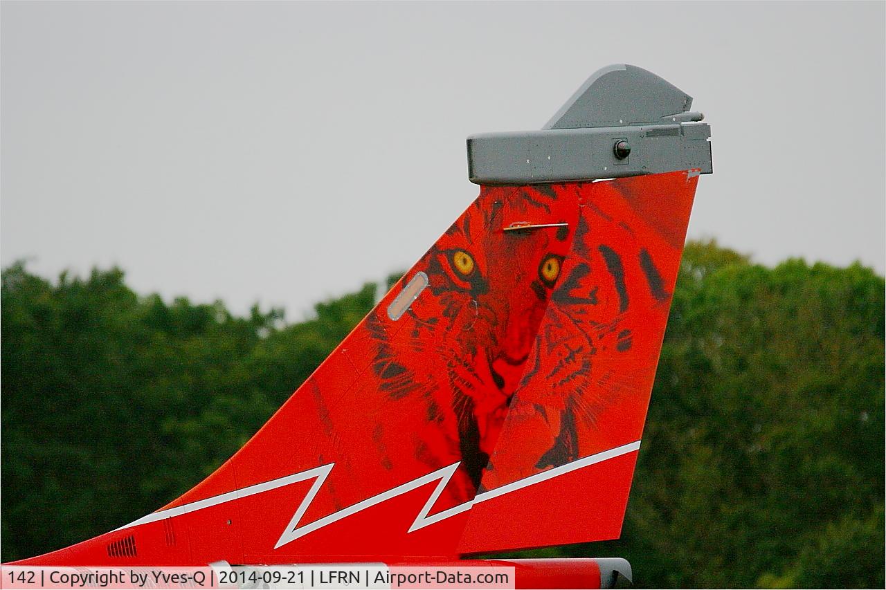142, 2013 Dassault Rafale C C/N 142, Dassault Rafale C, Tail close up view, Rennes-St Jacques airport (LFRN-RNS)