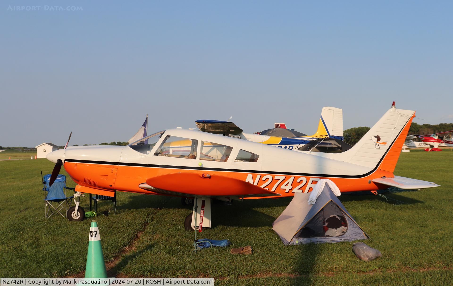 N2742R, 1969 Piper PA-28R-200 C/N 28R-35281, Piper PA-28R-200