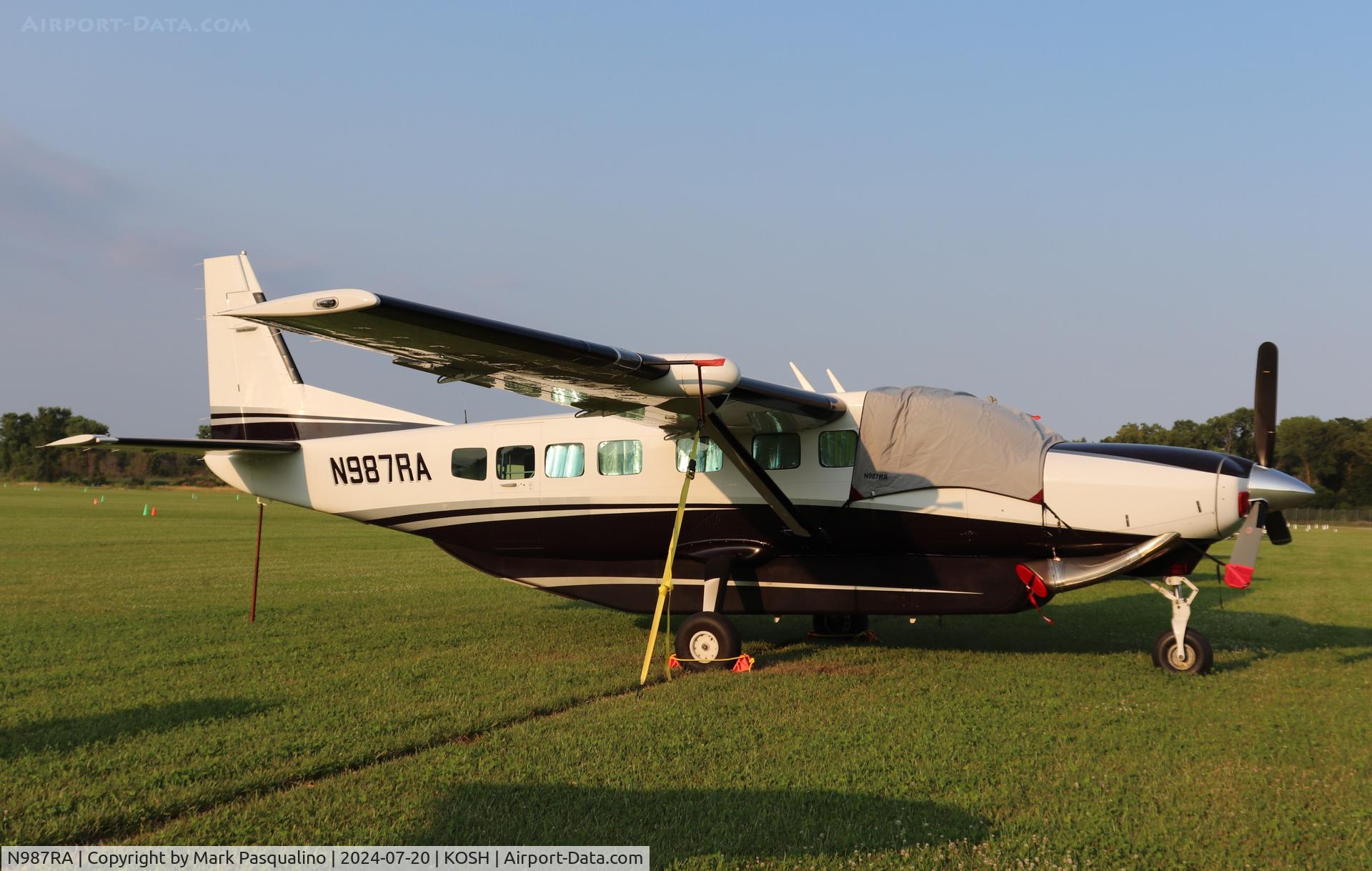 N987RA, 2000 Cessna 208B C/N 208B0870, Cessna 208B