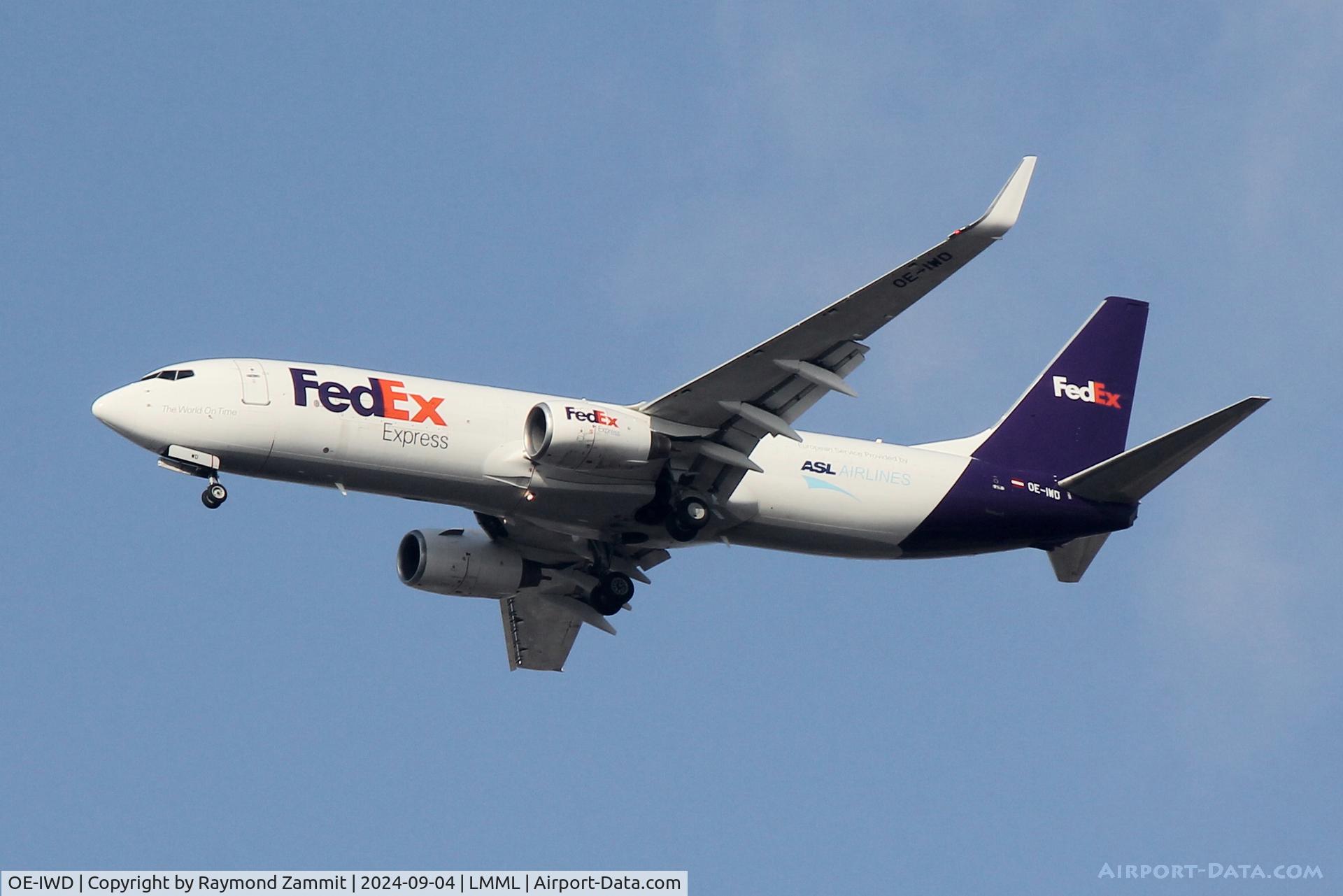 OE-IWD, 2007 Boeing 737-8AS C/N 35550, B737-800 OE-IWD Fedex
