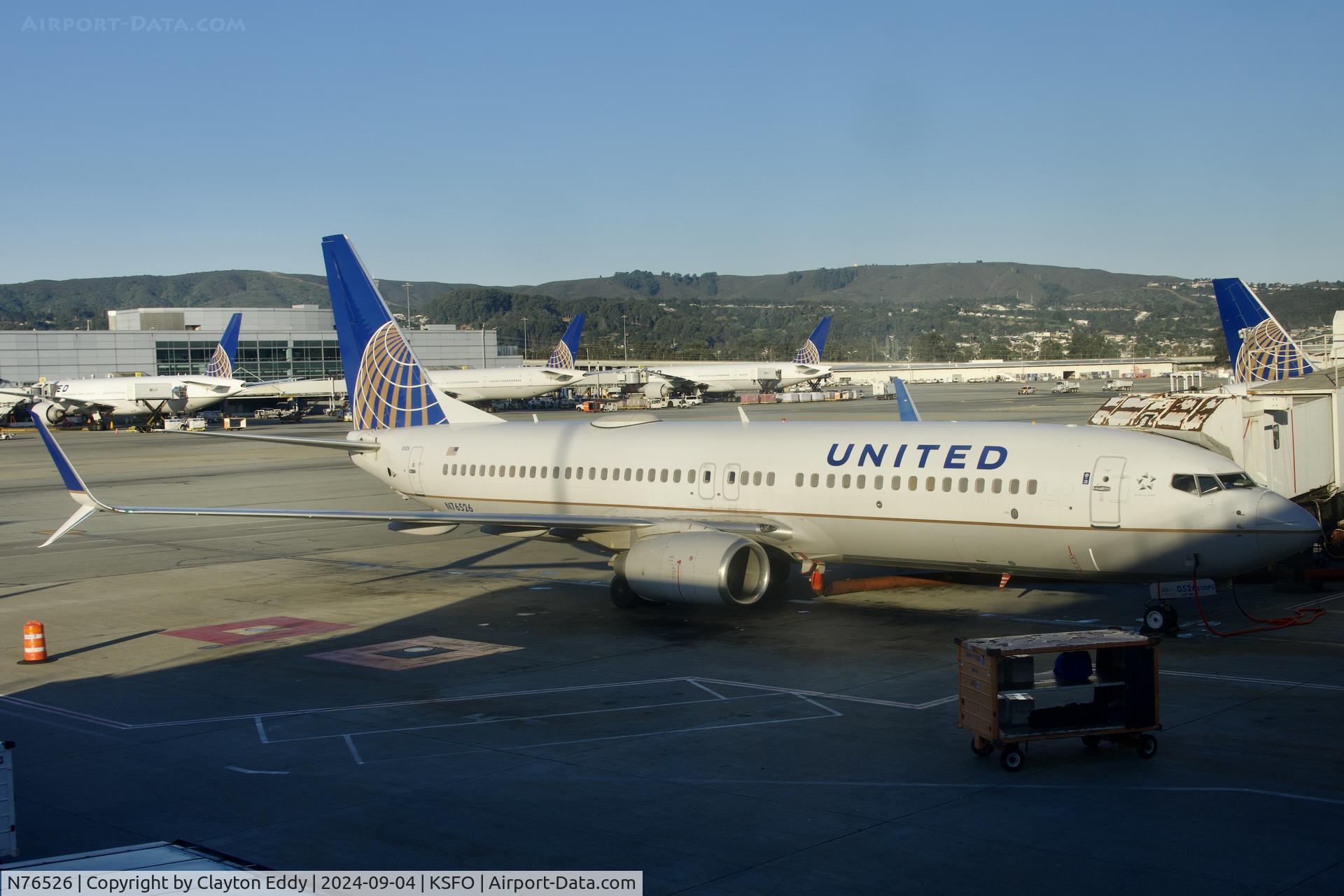 N76526, 2010 Boeing 737-824 C/N 38700, SFO 2024.
