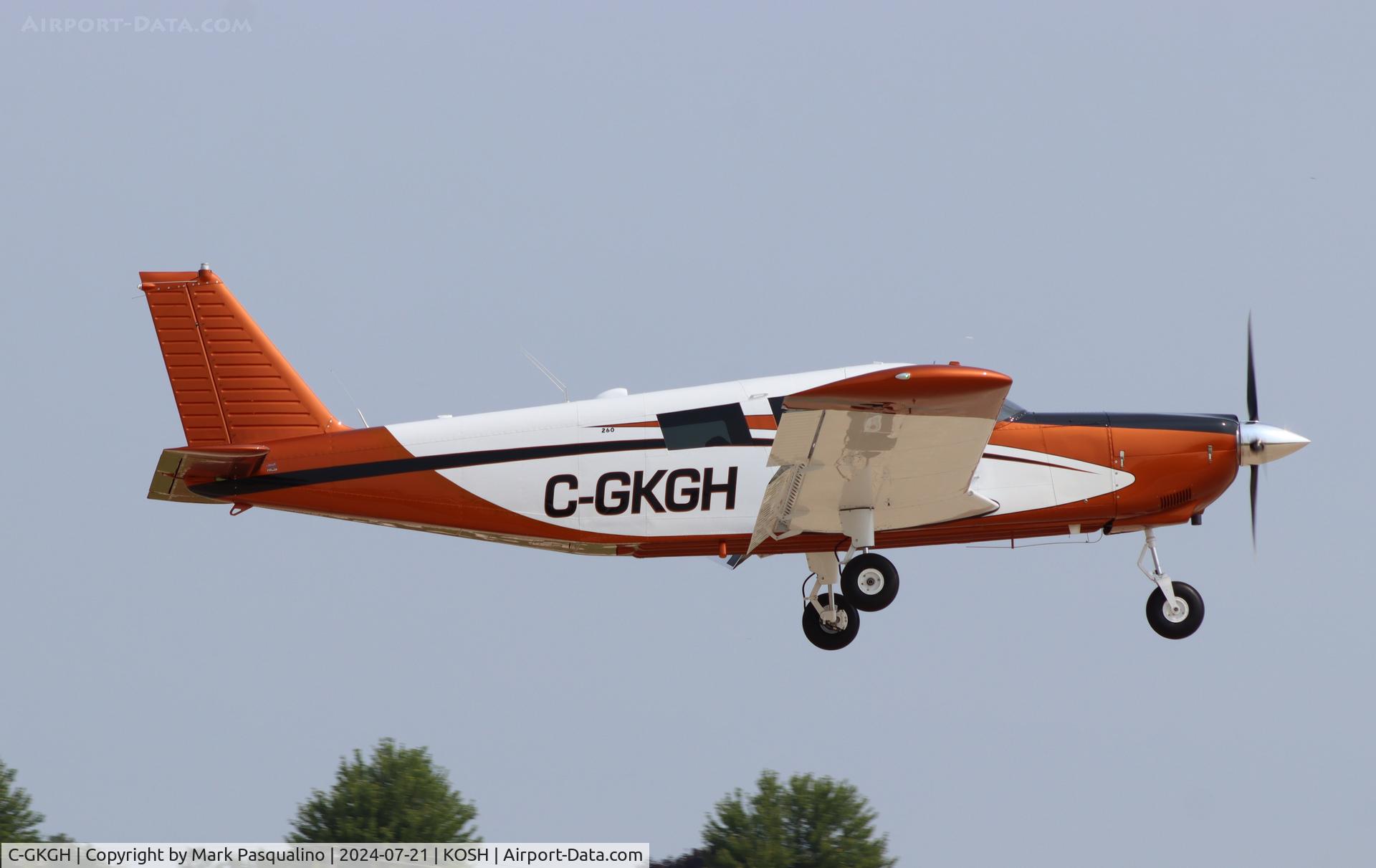 C-GKGH, 1967 Piper PA-32-260 Cherokee Six C/N 32-975, Piper PA-32-260