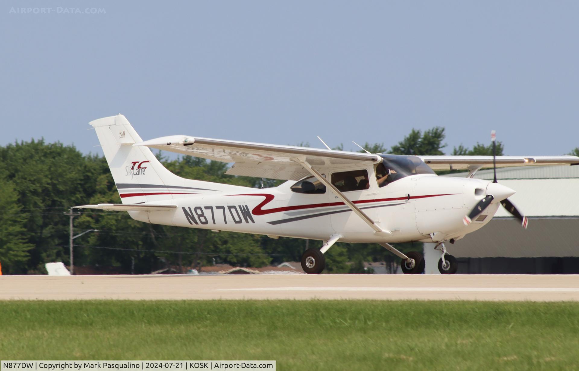 N877DW, 2001 Cessna T182T Turbo Skylane C/N T18208073, Cessna T182T