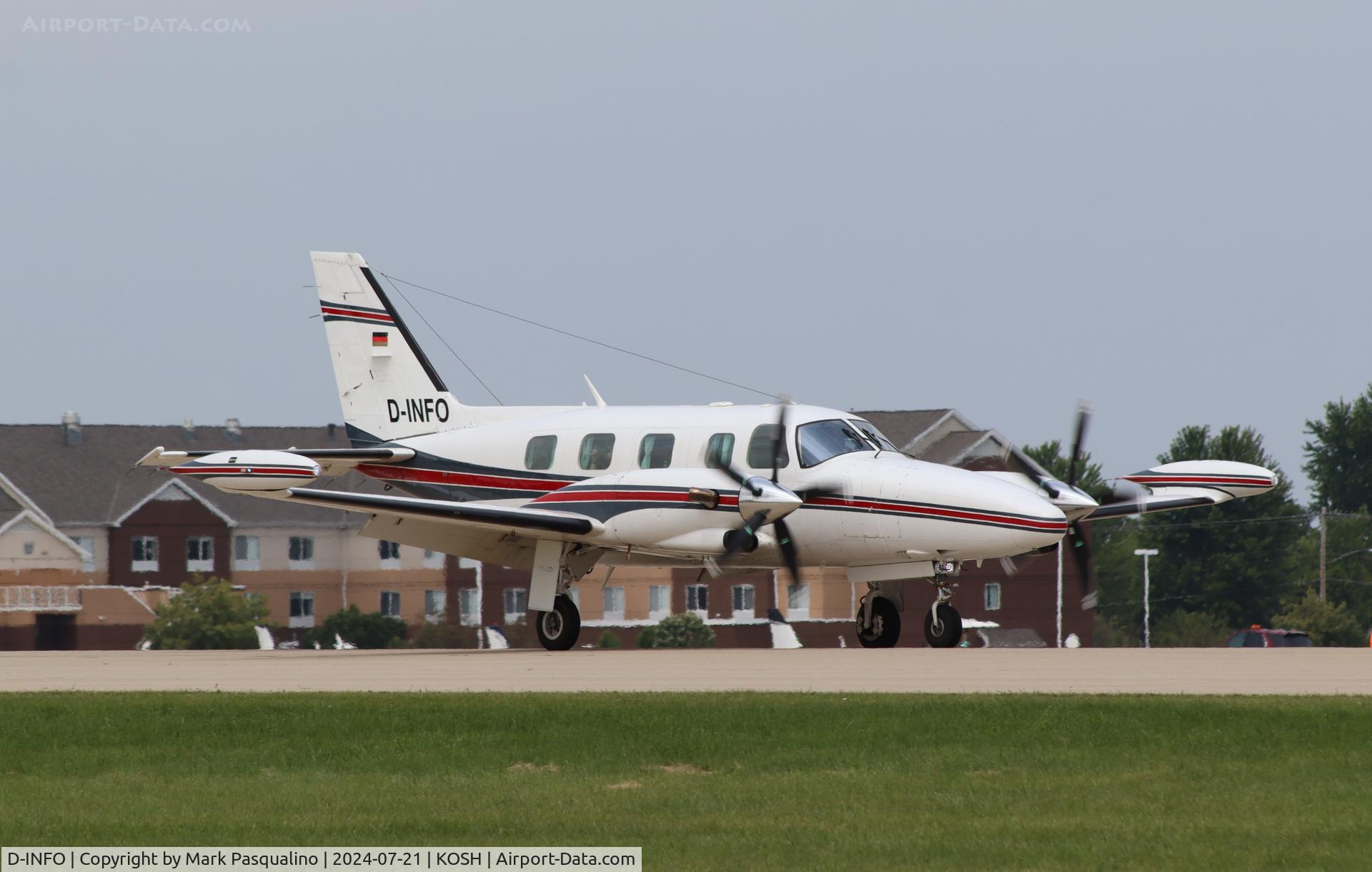 D-INFO, 1981 Piper PA-31T2 Cheyenne IIXL C/N 31T-8166031, Piper PA-31T2