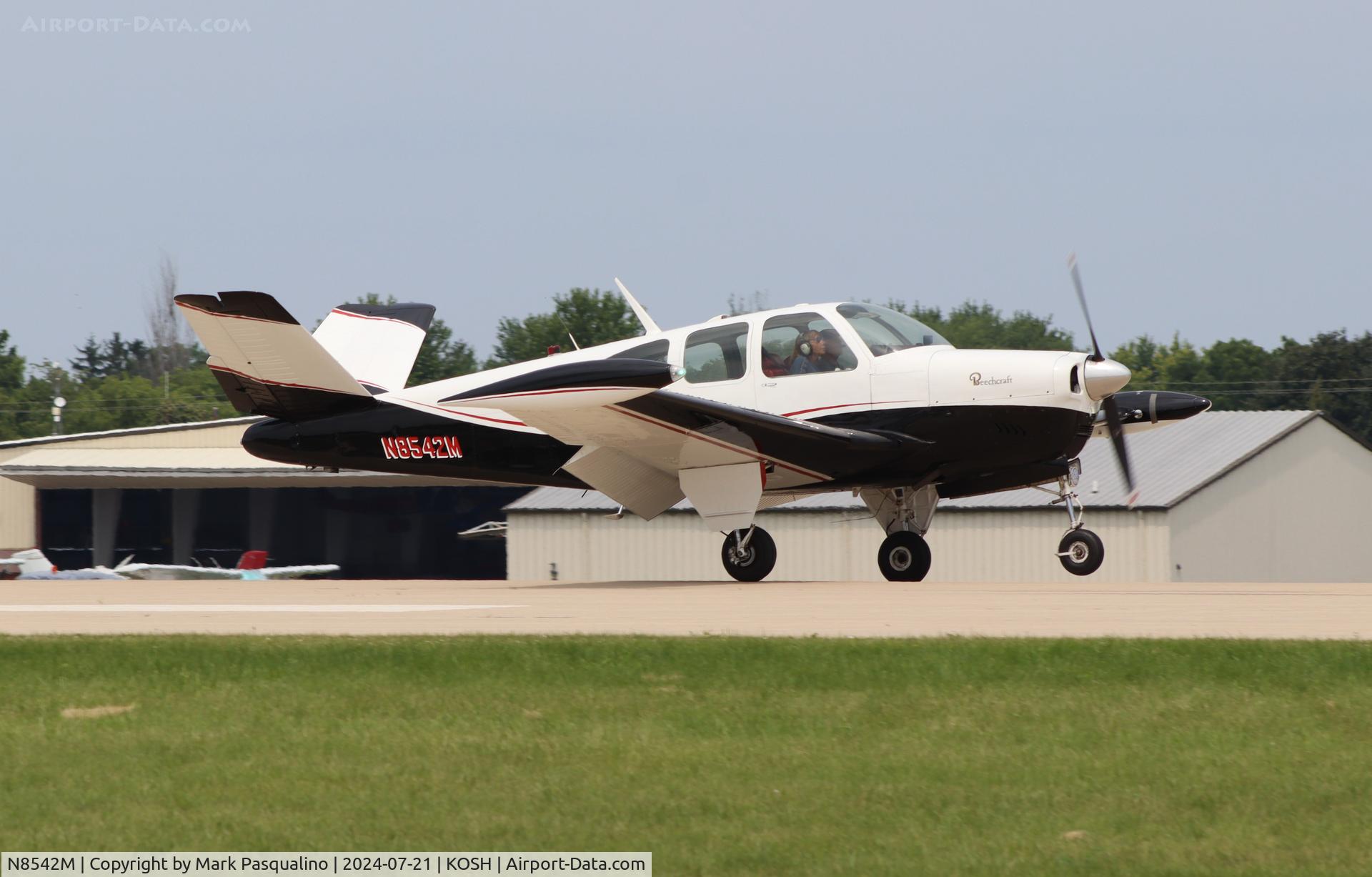 N8542M, 1963 Beech P35 Bonanza C/N D-7202, Beech P35