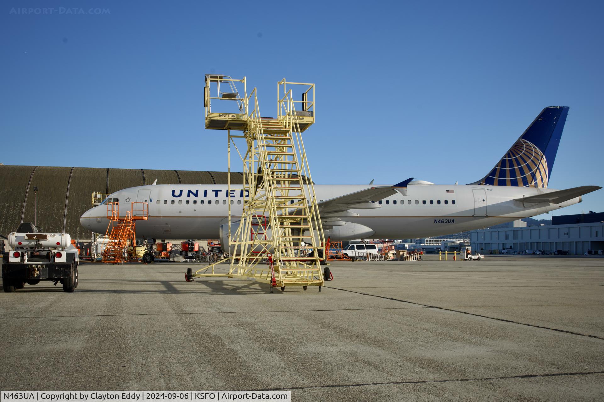 N463UA, 2000 Airbus A320-232 C/N 1282, SFO 2024.