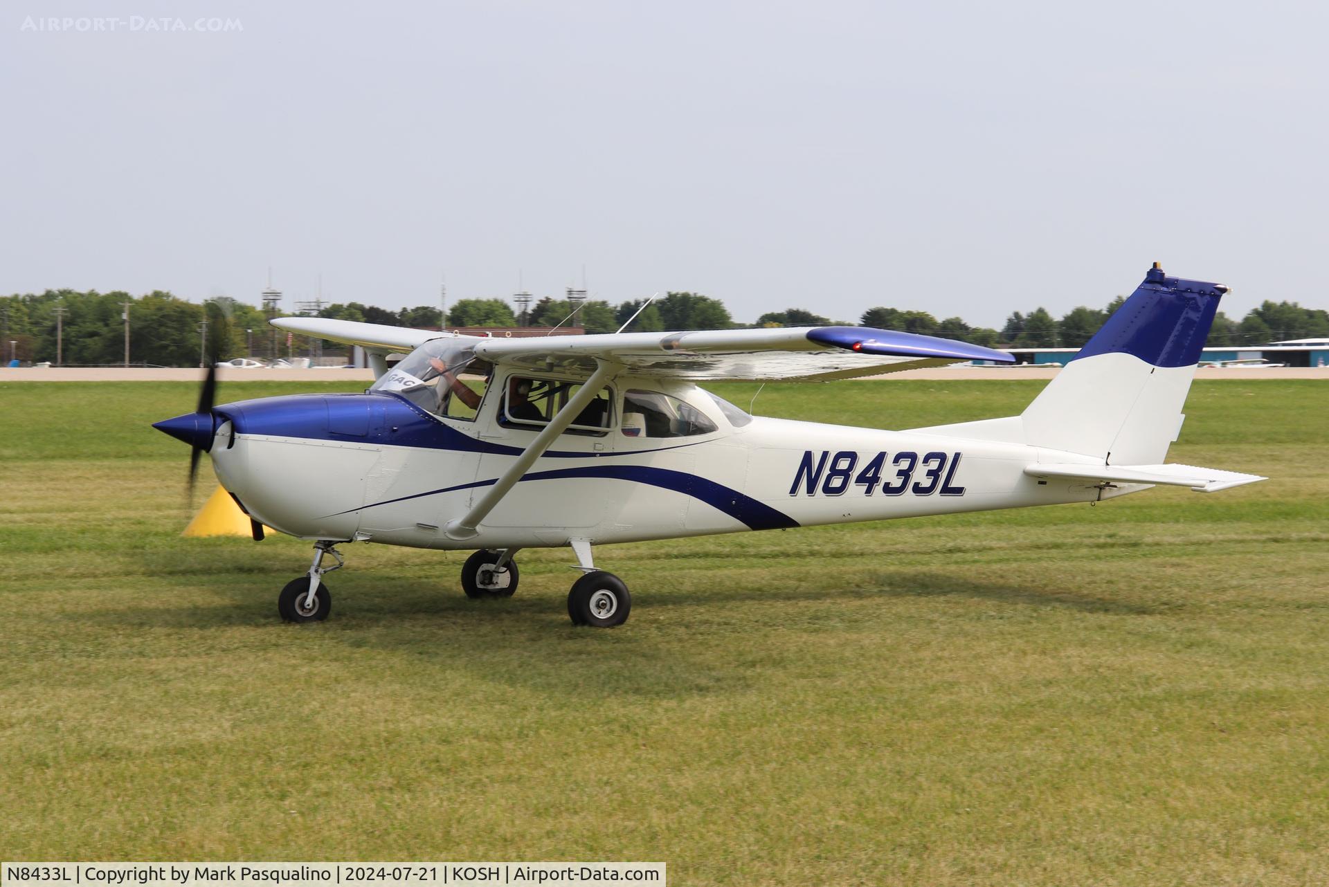 N8433L, 1968 Cessna 172I C/N 17256633, Cessna 172I