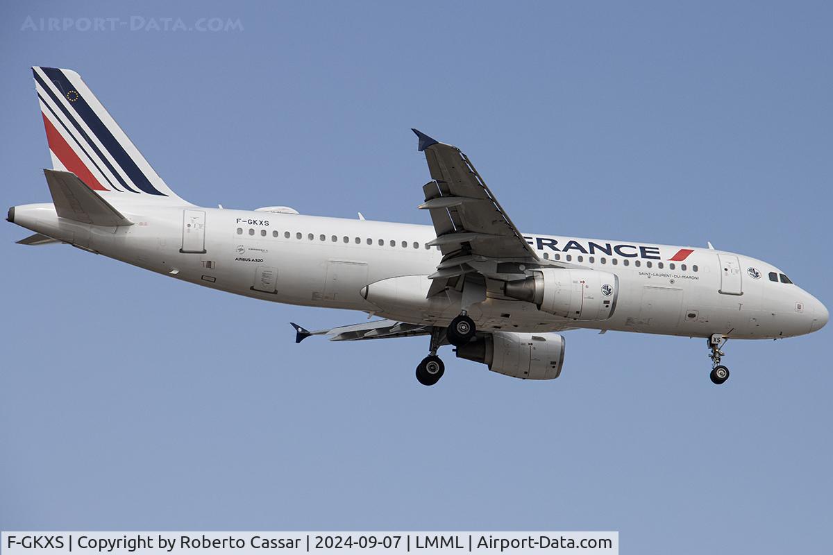 F-GKXS, 2009 Airbus A320-214 C/N 3825, Runway 13