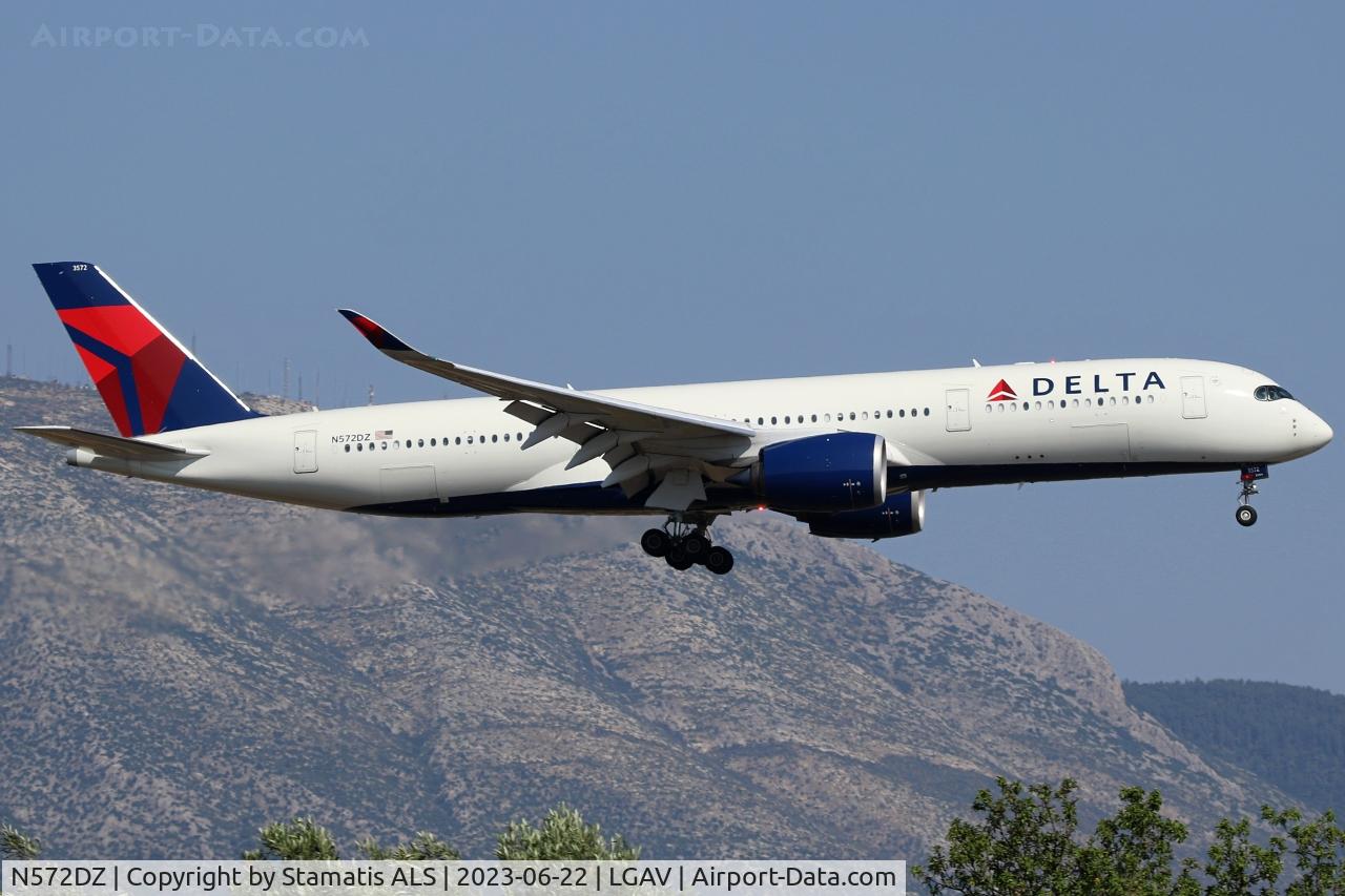 N572DZ, 2018 Airbus A350-941 C/N 200, LGAV