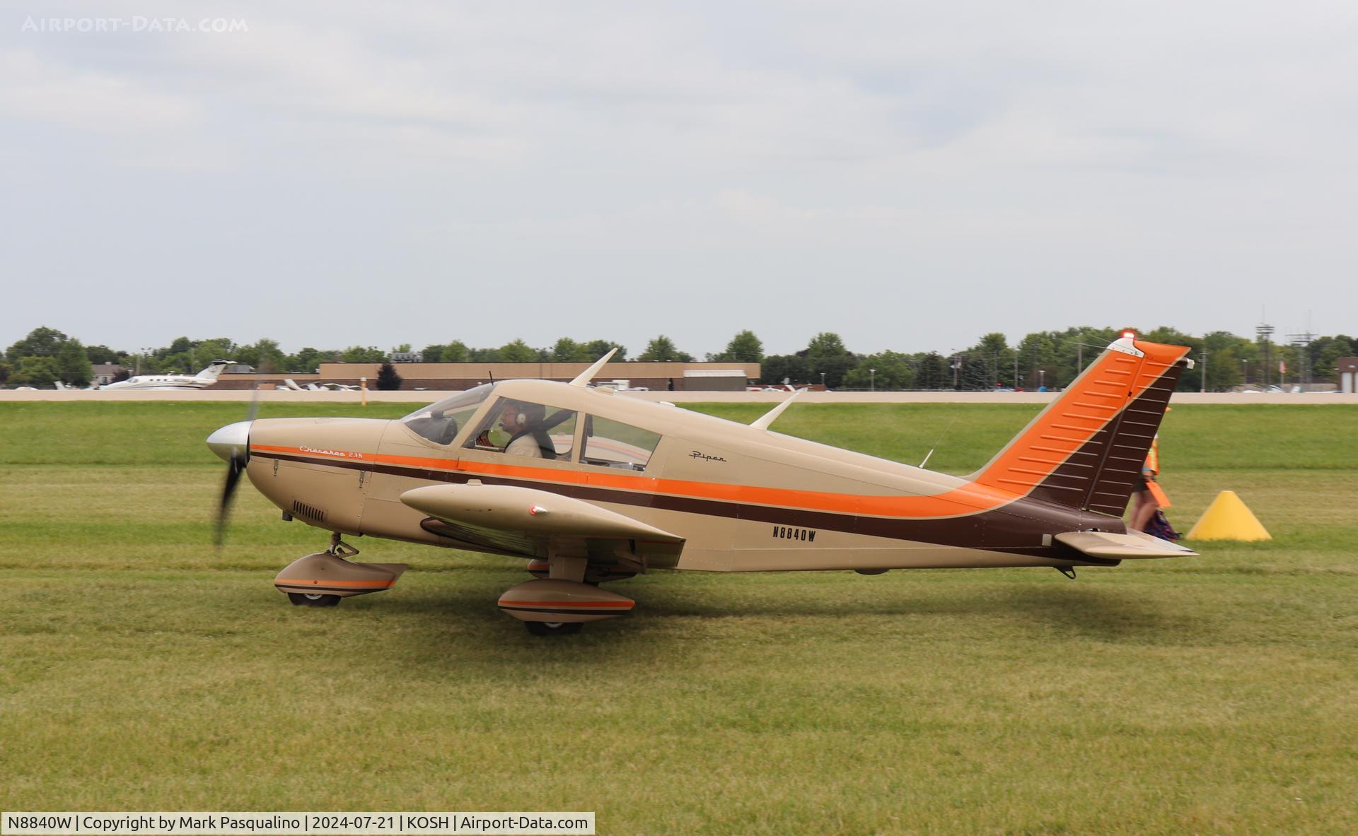 N8840W, 1964 Piper PA-28-235 C/N 28-10389, Piper PA-28-235