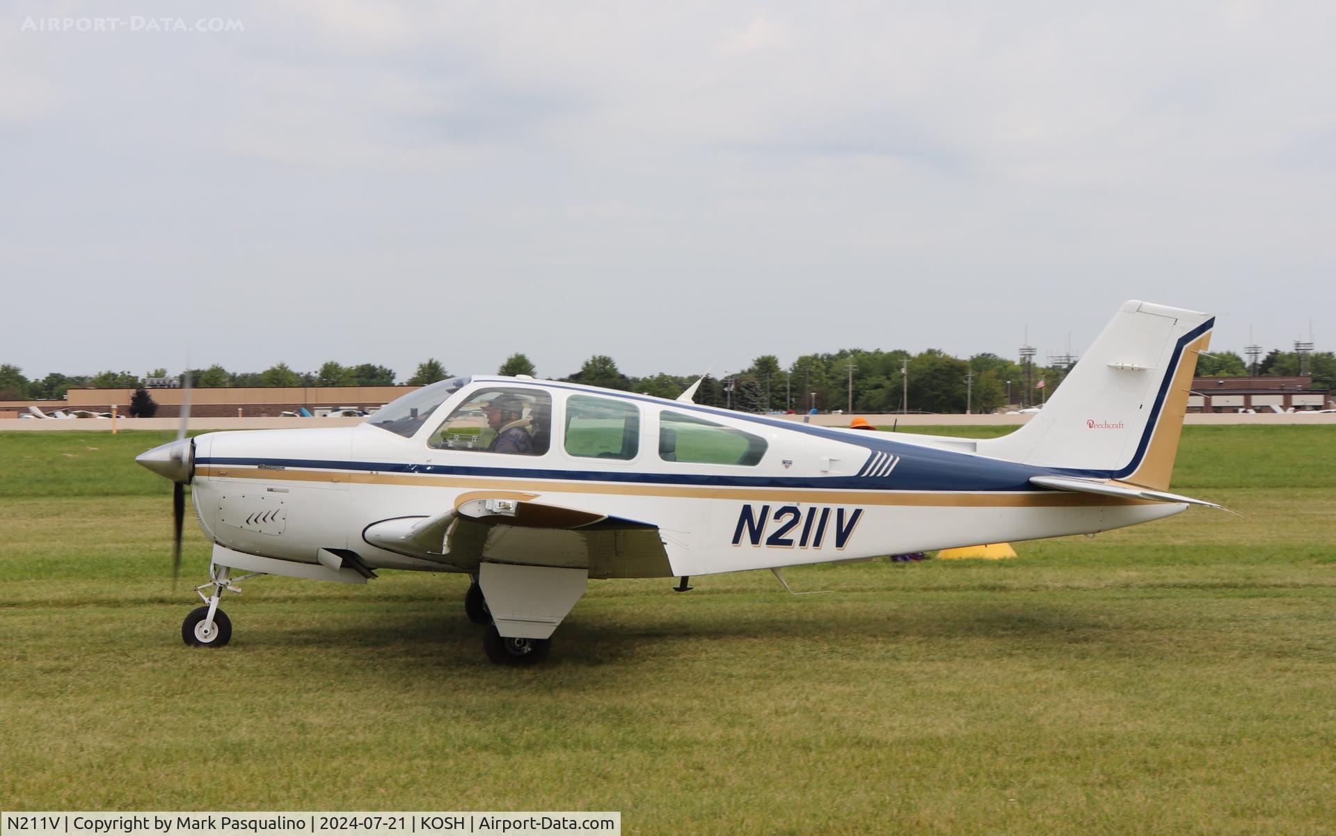 N211V, 1993 Beech F33A Bonanza C/N CE-1754, Beech F33A