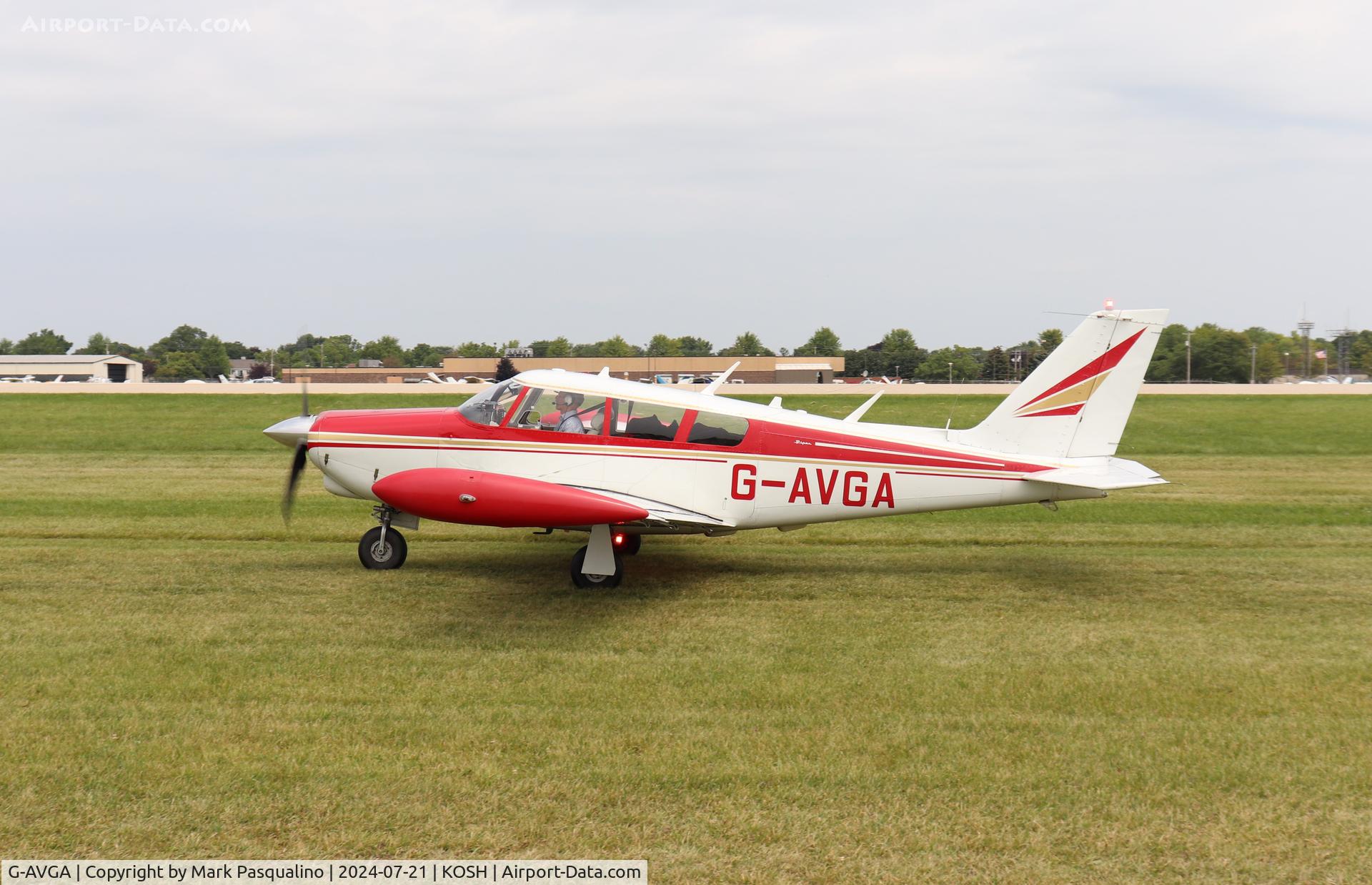 G-AVGA, 1966 Piper PA-24-260 Comanche B C/N 24-4489, Piper PA-24-260