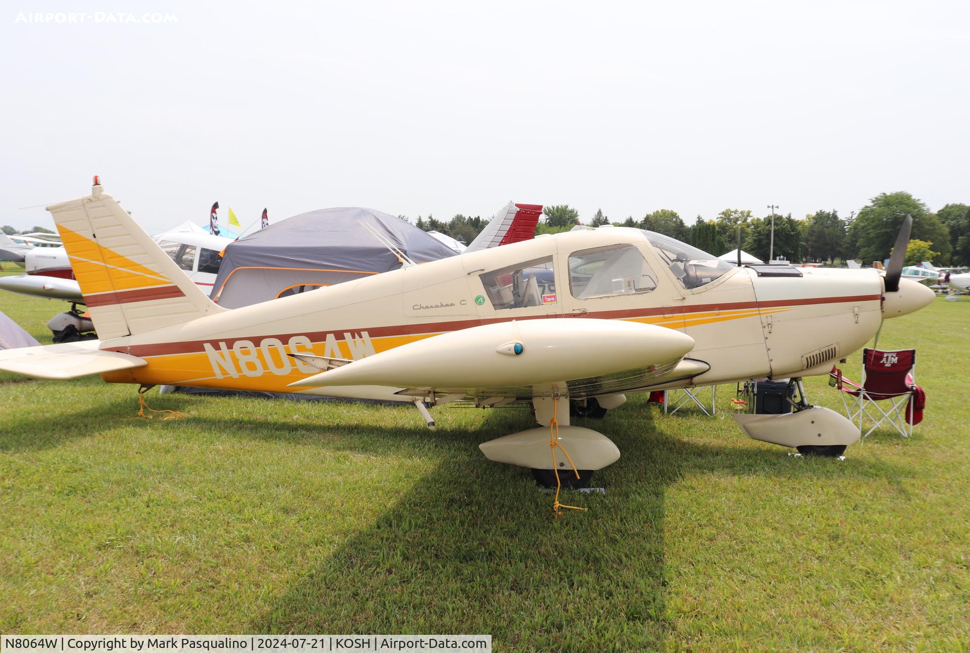 N8064W, 1965 Piper PA-28-180 C/N 28-2146, Piper PA-28-180