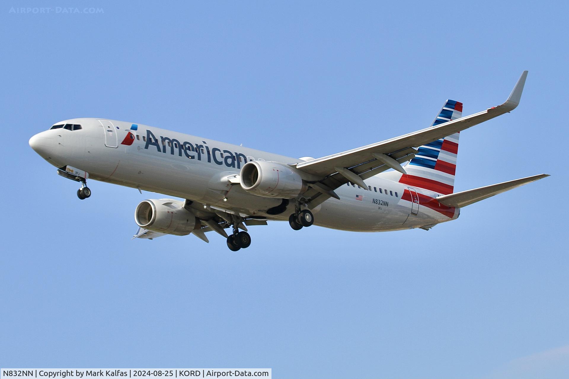 N832NN, 2010 Boeing 737-823 C/N 33521, B738 American Airlines Boeing 737-823 N332NN AAL275 MIA-ORD
