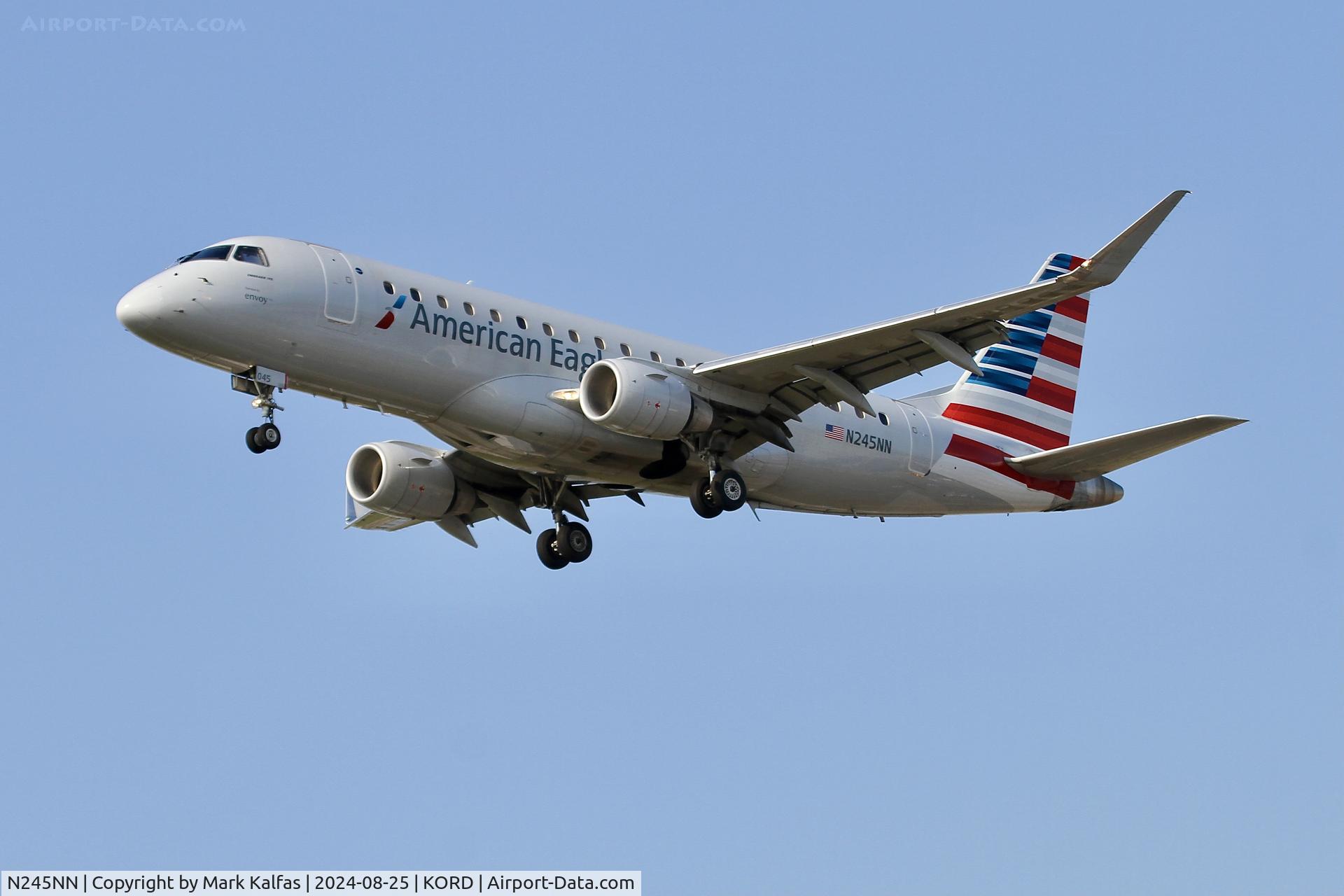 N245NN, 2016 Embraer 175LR (ERJ-170-200LR) C/N 17000614, E170 ENVOY/American Airlines Embraer 170/175 N245NN, ENY9872  ILM-ORD