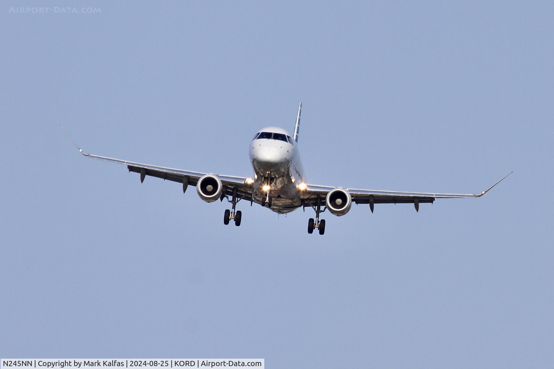 N245NN, 2016 Embraer 175LR (ERJ-170-200LR) C/N 17000614, E170 ENVOY/American Airlines Embraer 170/175 N245NN, ENY9872  ILM-ORD