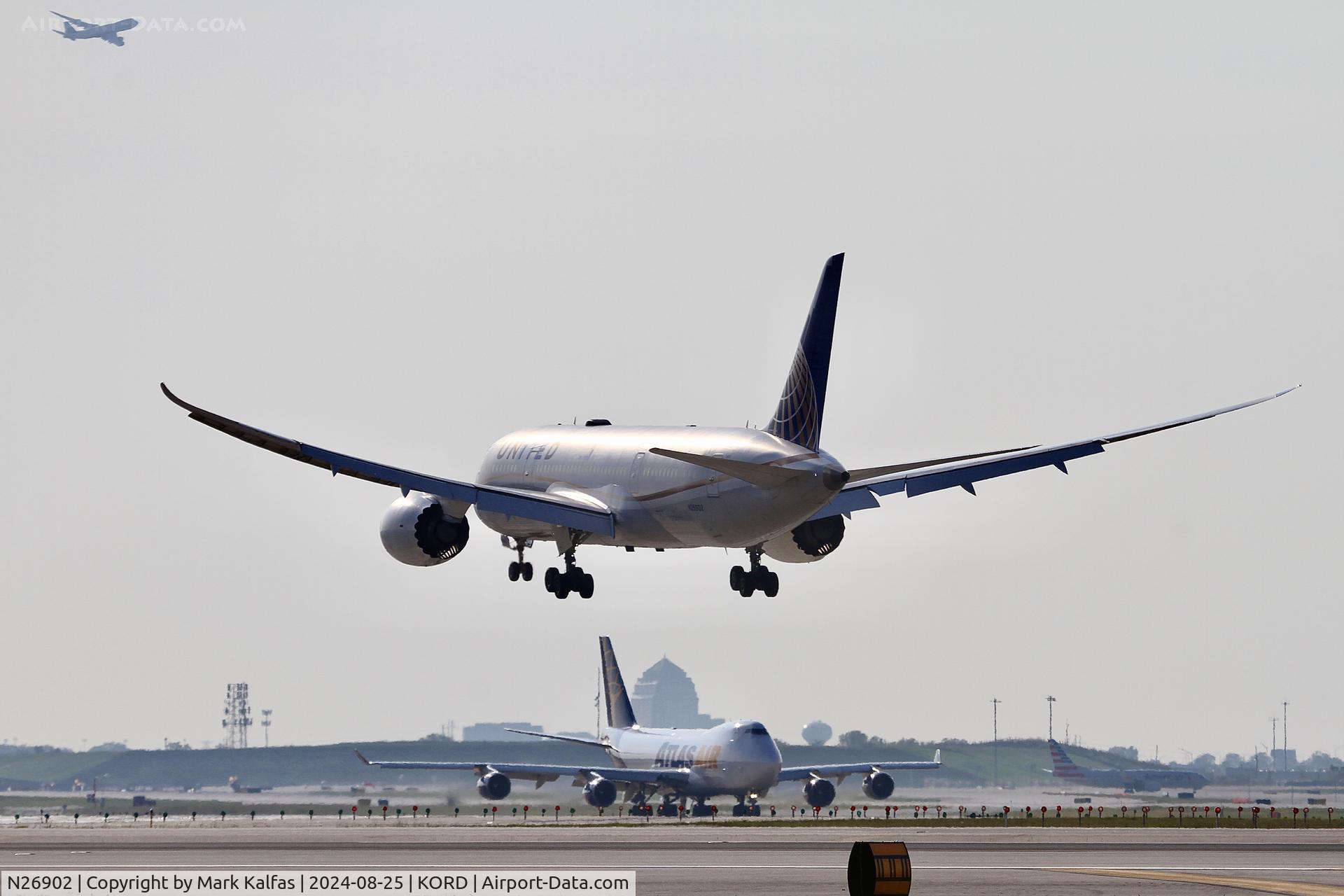N26902, 2012 Boeing 787-8 Dreamliner C/N 34822, B788 United Airlines Boeing 787-8 Dreamliner N26902 UAL415 LIMC-KORD