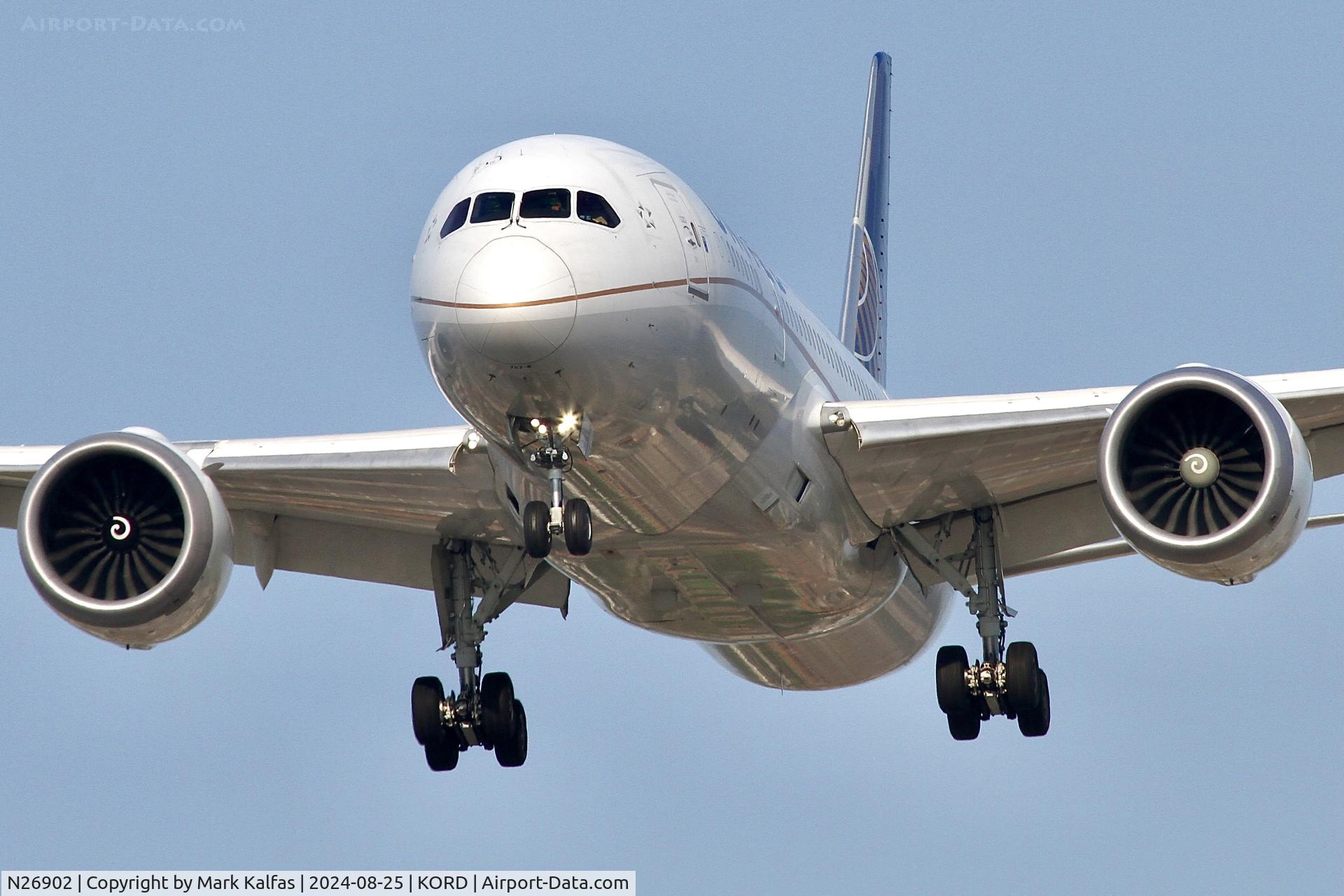 N26902, 2012 Boeing 787-8 Dreamliner C/N 34822, B788 United Airlines Boeing 787-8 Dreamliner N26902 UAL415 LIMC-KORD