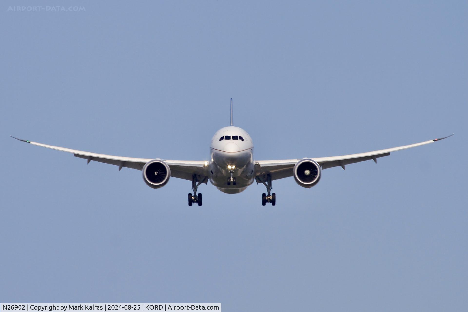 N26902, 2012 Boeing 787-8 Dreamliner C/N 34822, B788 United Airlines Boeing 787-8 Dreamliner N26902 UAL415 LIMC-KORD