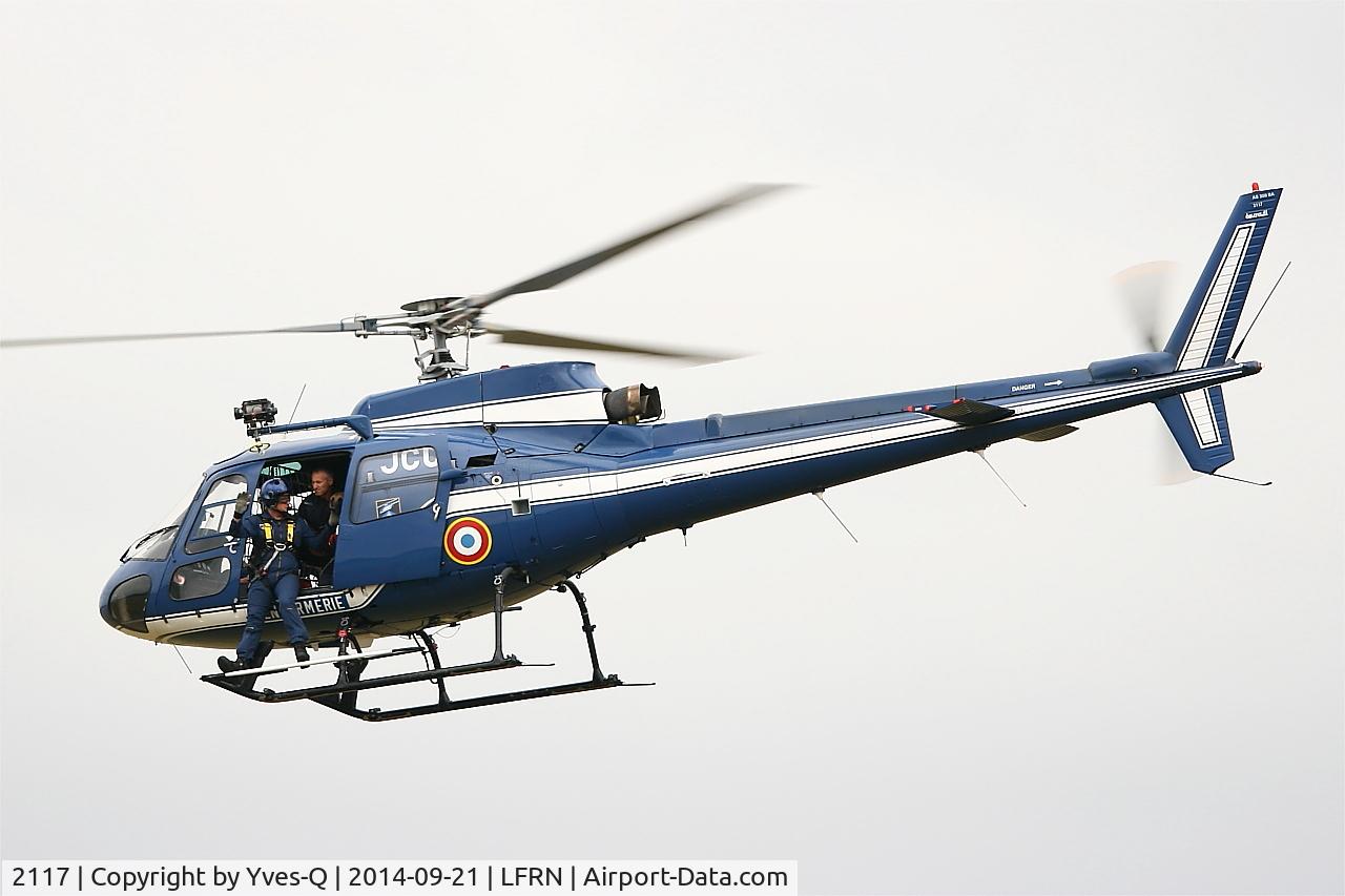 2117, Aérospatiale AS-350B Ecureuil C/N 2117, Aérospatiale AS-350B Ecureuil, on display, Rennes-St Jacques airport (LFRN-RNS)