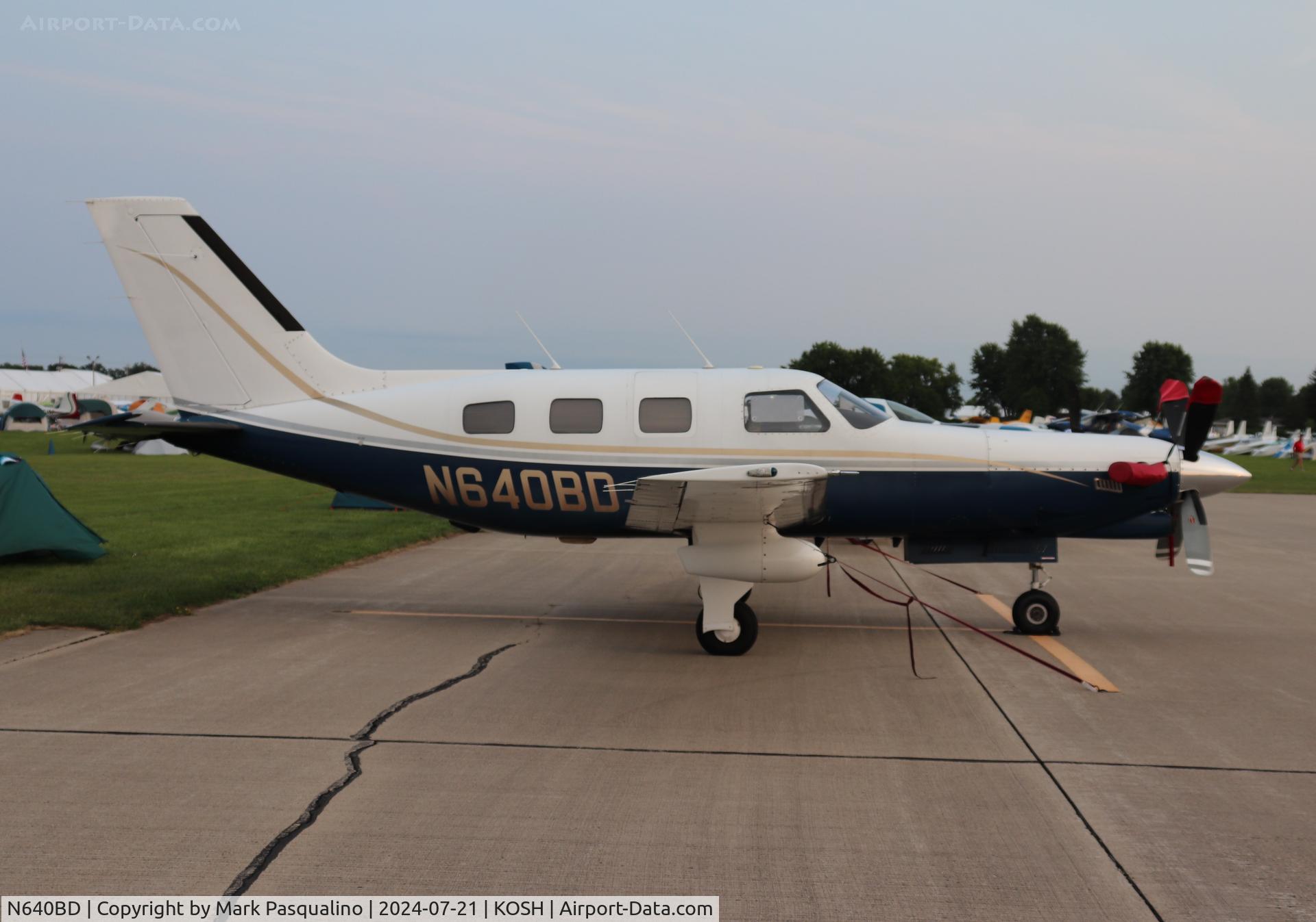 N640BD, 1990 Piper PA-46-350P Malibu Mirage C/N 4622095, Piper PA-46-350P