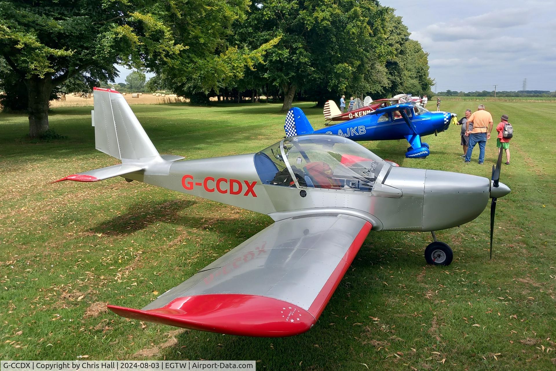 G-CCDX, 2003 Aerotechnik EV-97 Eurostar C/N PFA 315-14013, Oaksey Park