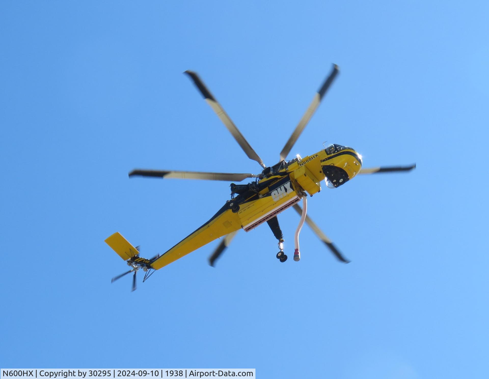 N600HX, 1968 Sikorsky S-64F Skycrane C/N 64081, Ready to make the turn towards the fire