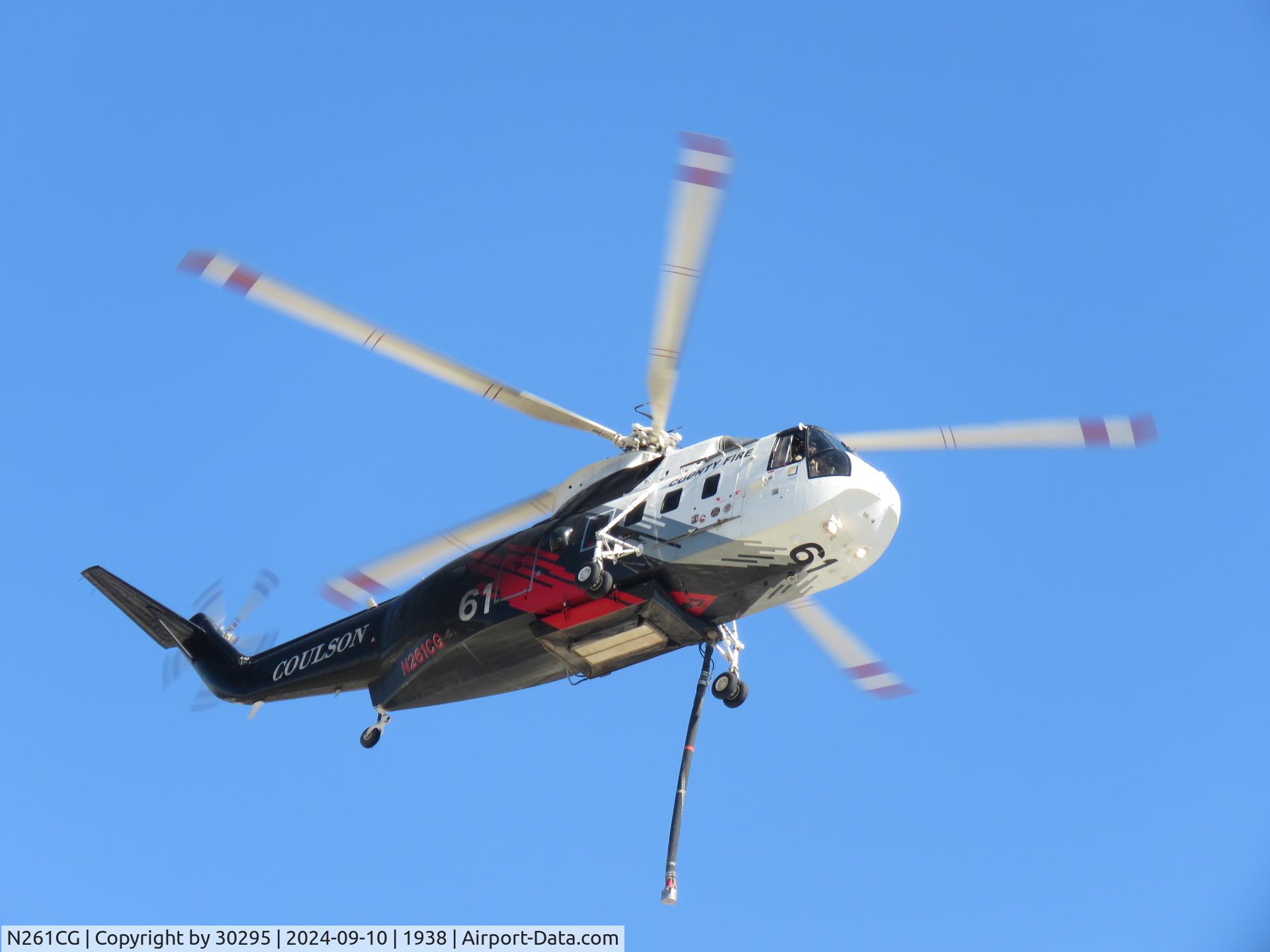 N261CG, 1964 Sikorsky S-61 N-3 C/N 61257, Hovering waiting to land