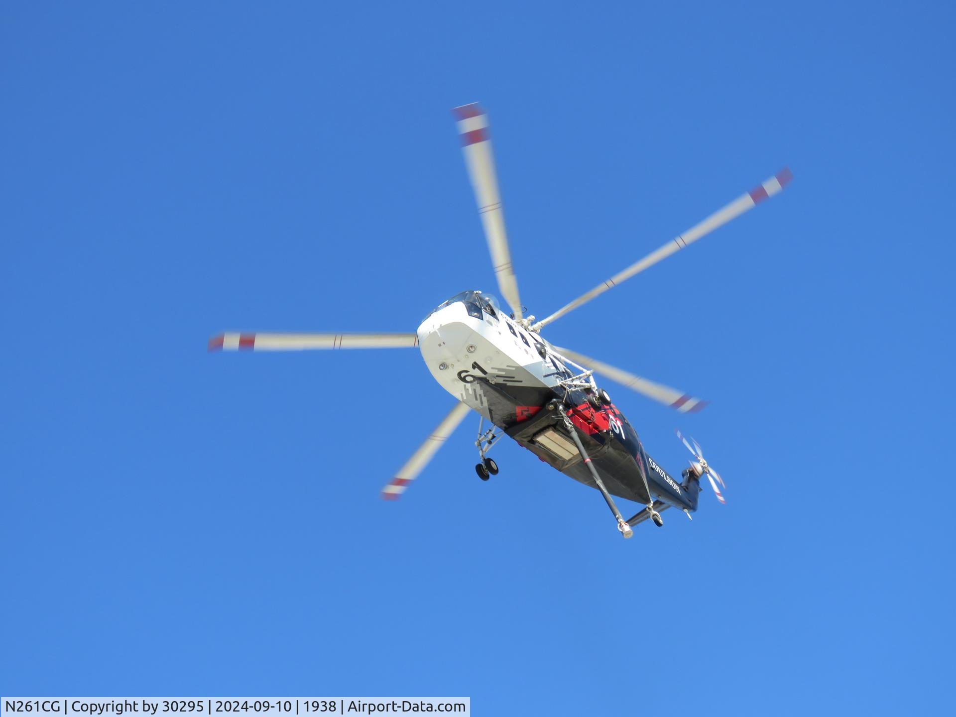 N261CG, 1964 Sikorsky S-61 N-3 C/N 61257, Heading out to the fire