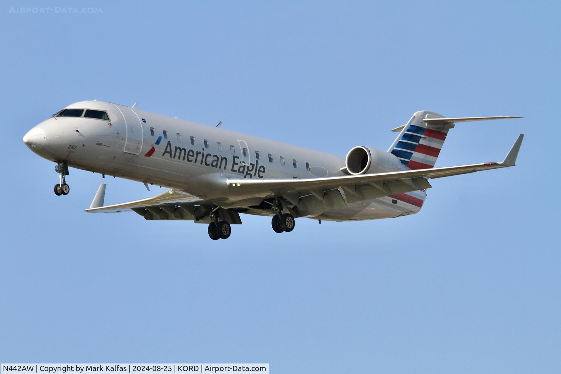N442AW, 2003 Bombardier CRJ-200LR (CL-600-2B19) C/N 7778, CRJ2 Air Wisconsin/ American Eagle Bombardier CL-600-2B19 N442AW AWI6170 DAY-ORD
