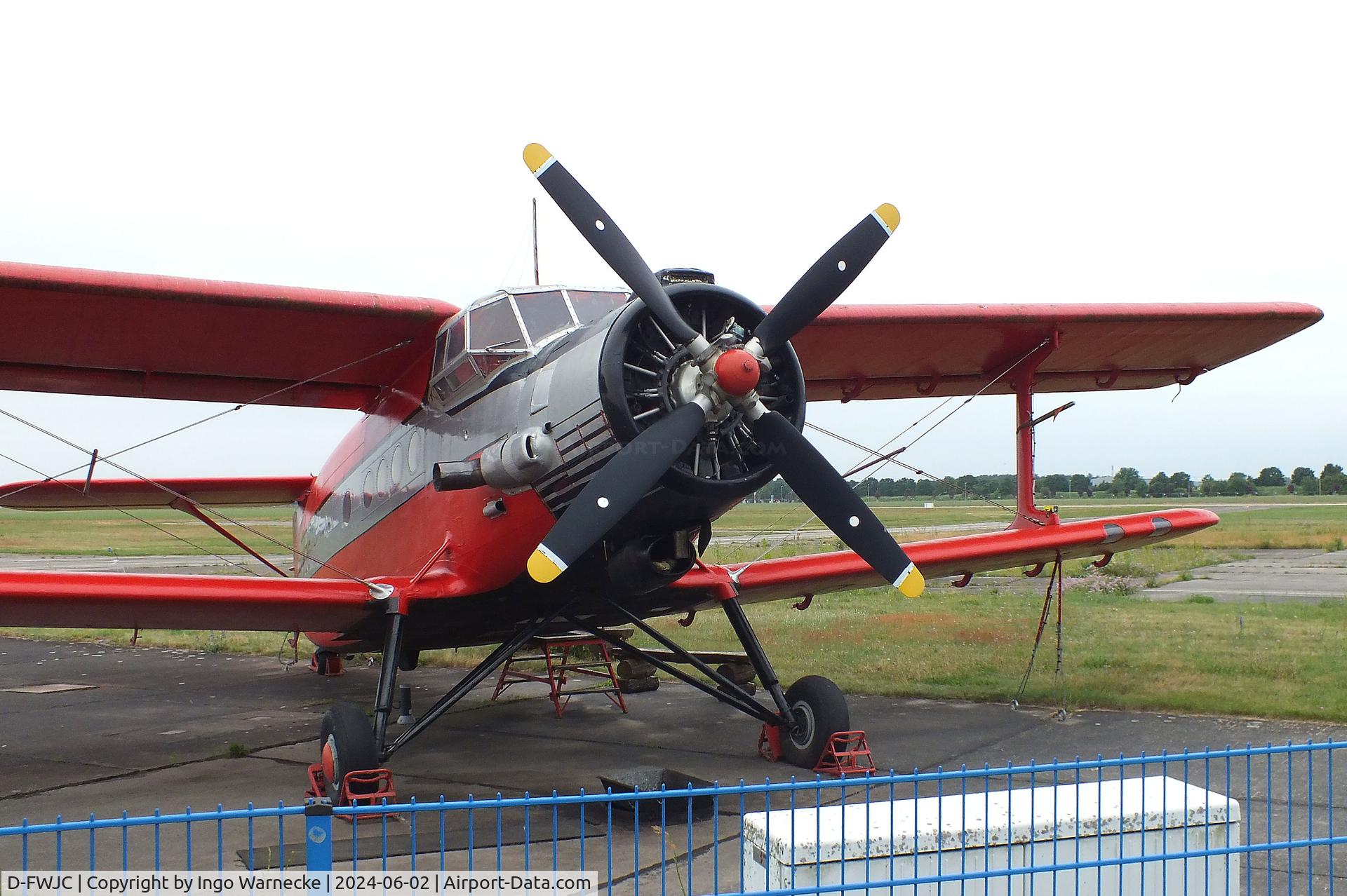 D-FWJC, 1968 PZL-Mielec AN-2TD C/N 1G86-50, Antonov (PZL-Mielec) An-2TD COLT (vertical tail dismounted for restauration) at Strausberg airfield '2406