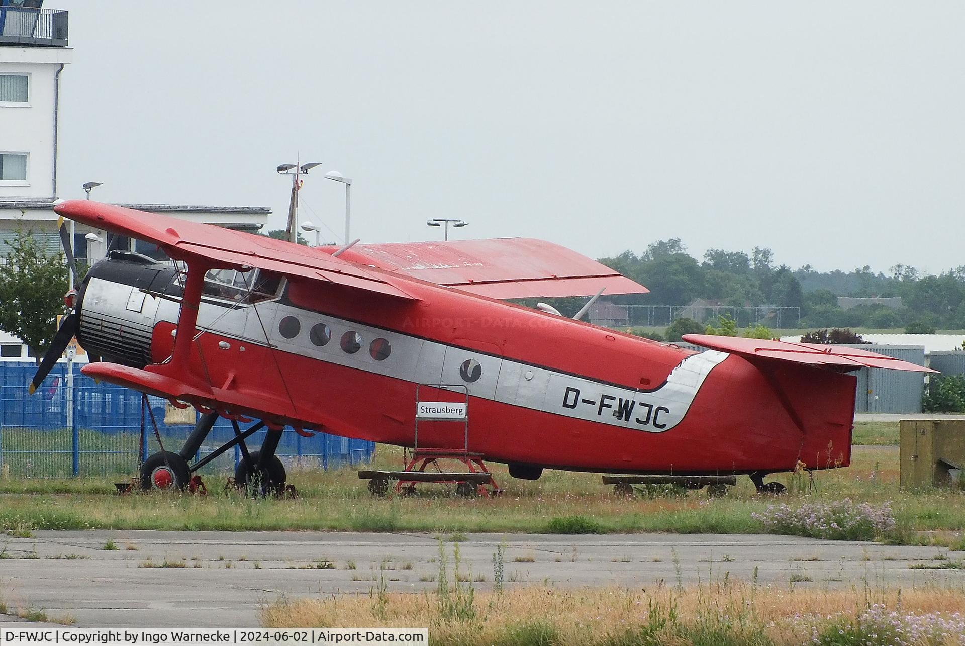 D-FWJC, 1968 PZL-Mielec AN-2TD C/N 1G86-50, Antonov (PZL-Mielec) An-2TD COLT (vertical tail dismounted for restauration) at Strausberg airfield '2406