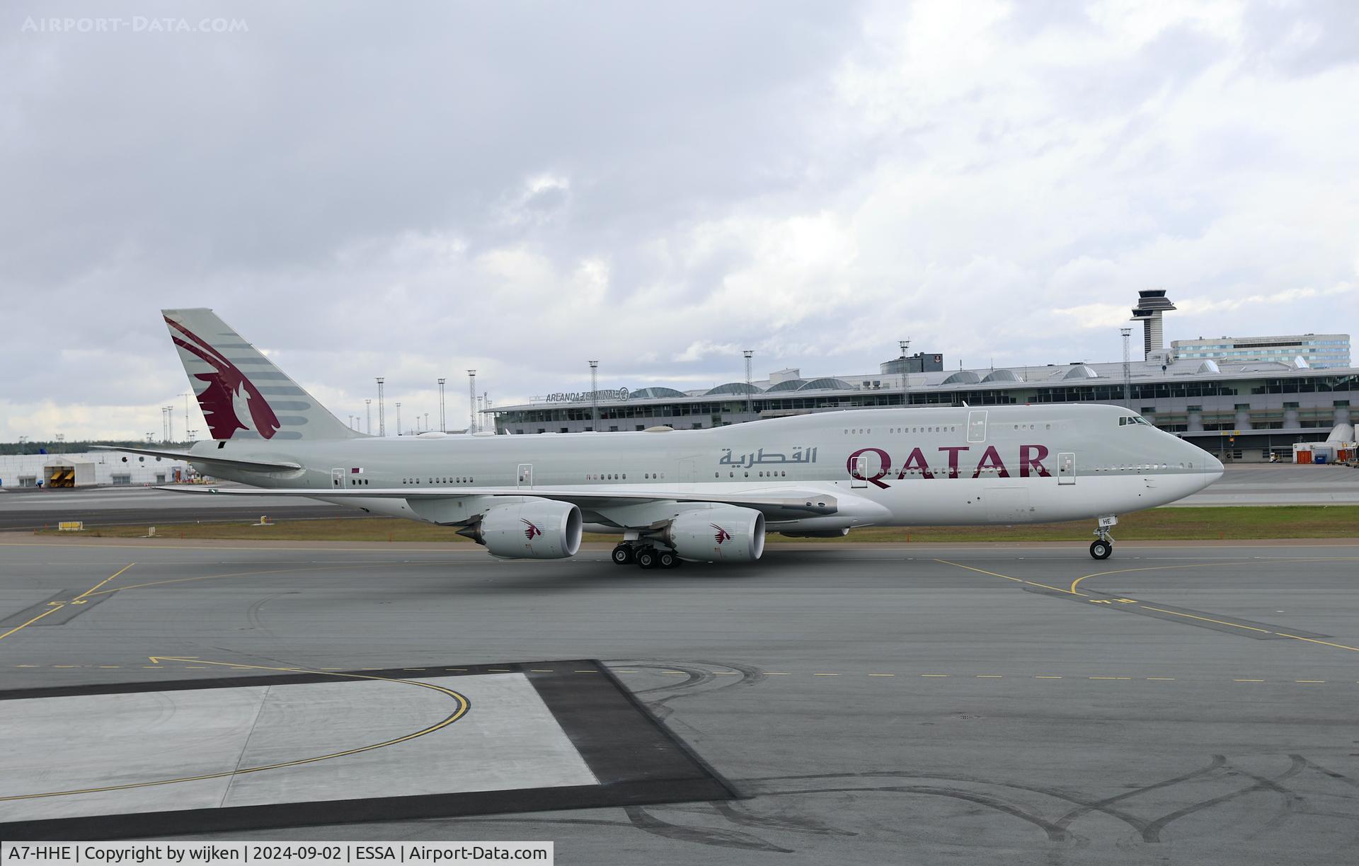 A7-HHE, 2012 Boeing 747-8K8 C/N 37544, Twy U