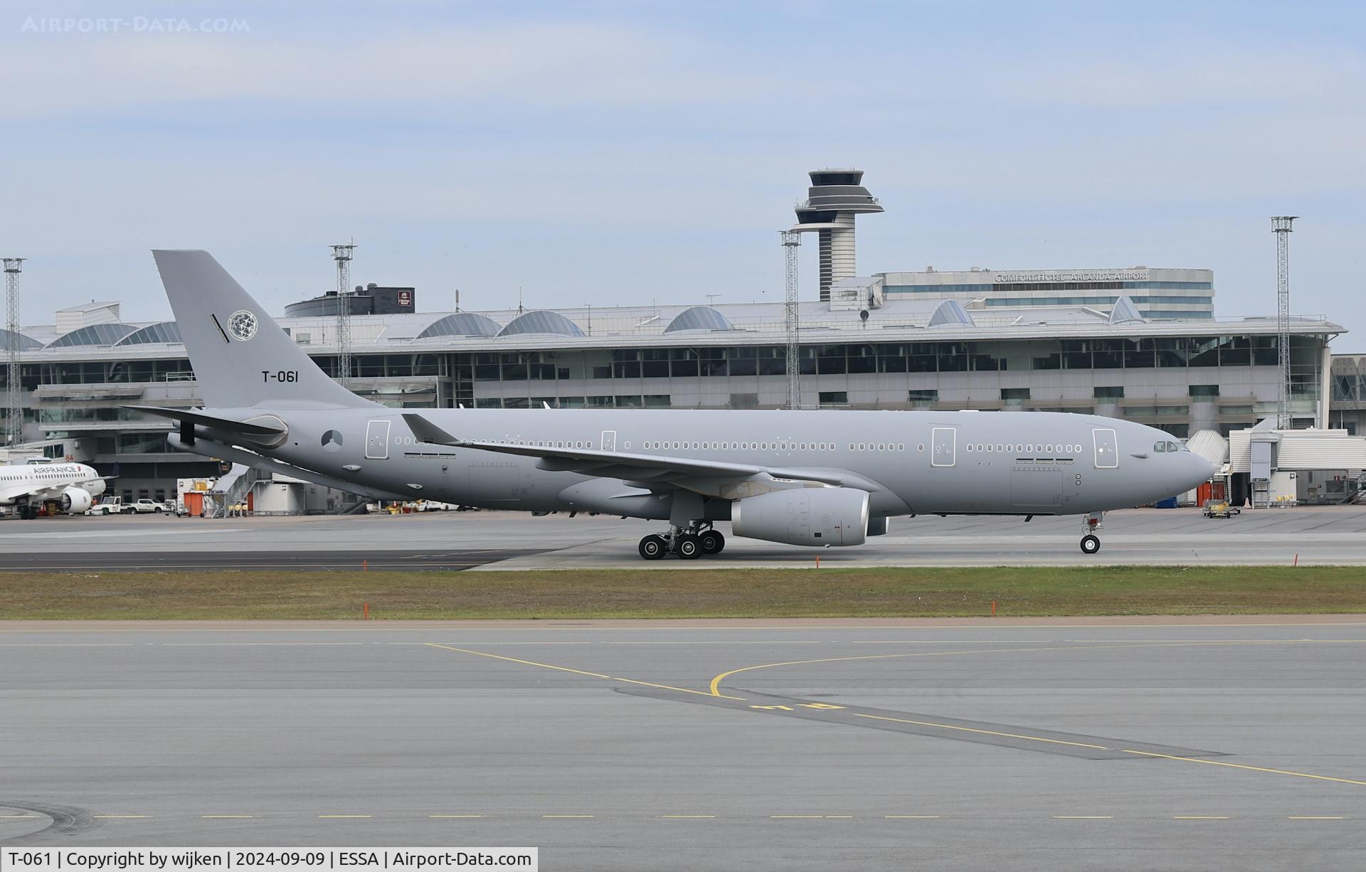 T-061, 2024 Airbus A330-243MRTT C/N 2030, Twy U